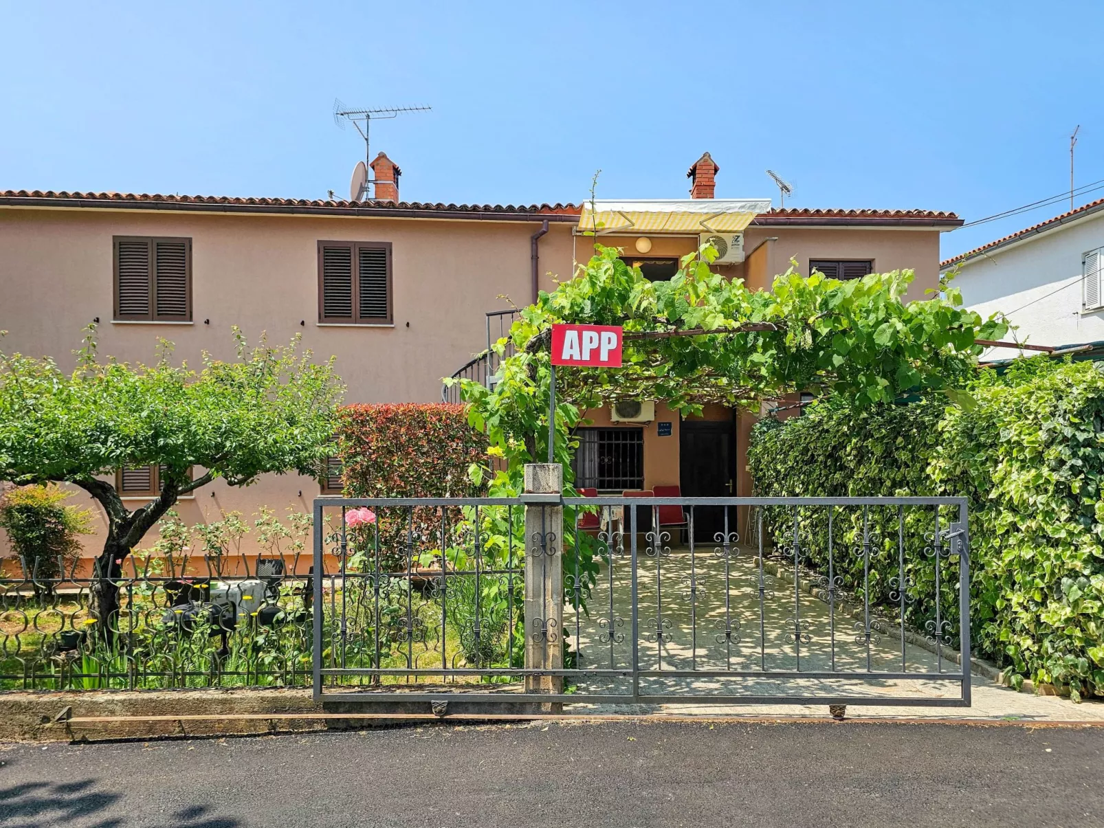 Appartement mit Terrasse für 2 Personen-Buiten