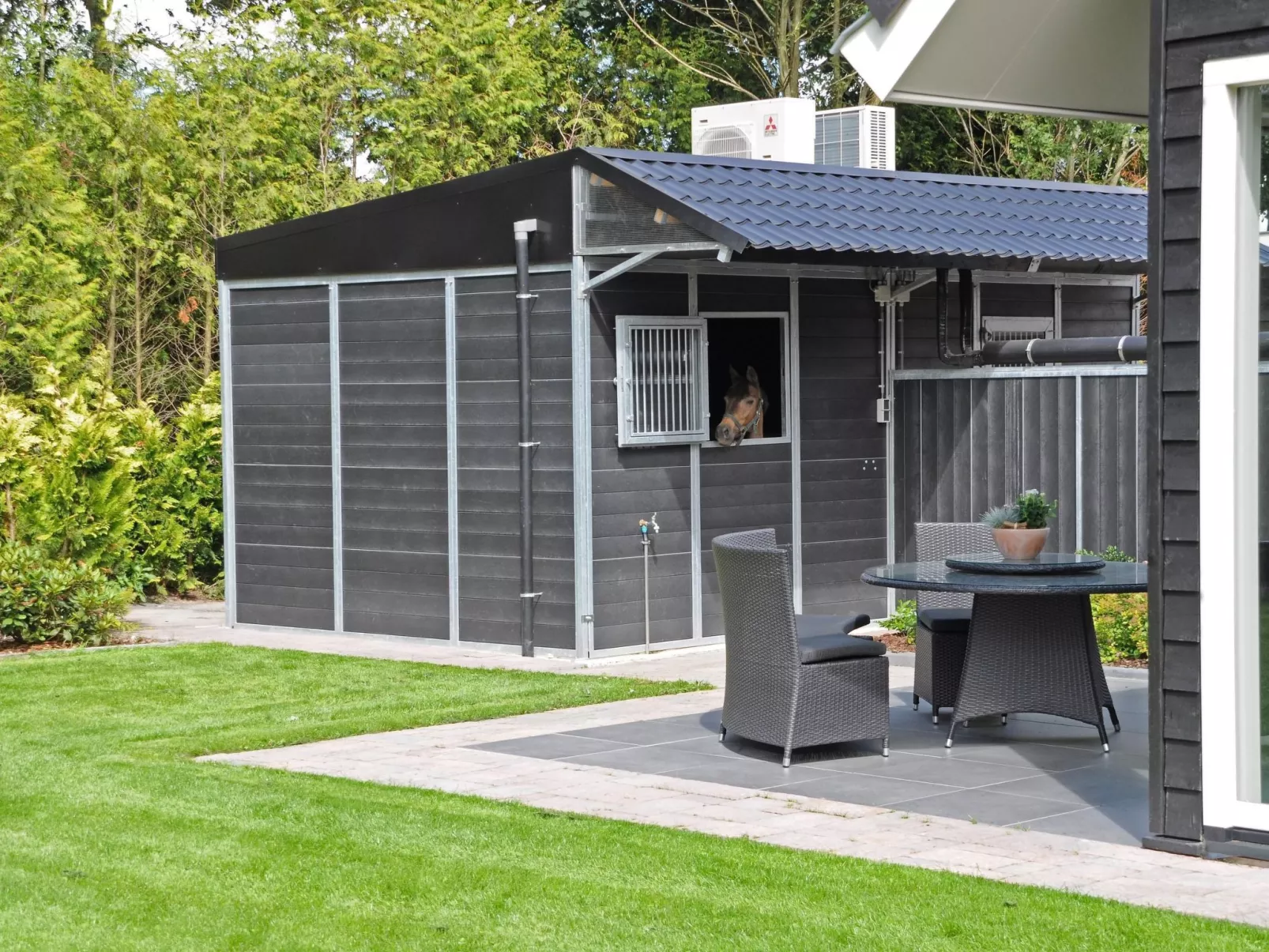 Anwesen "Oranjehorst"-Buiten