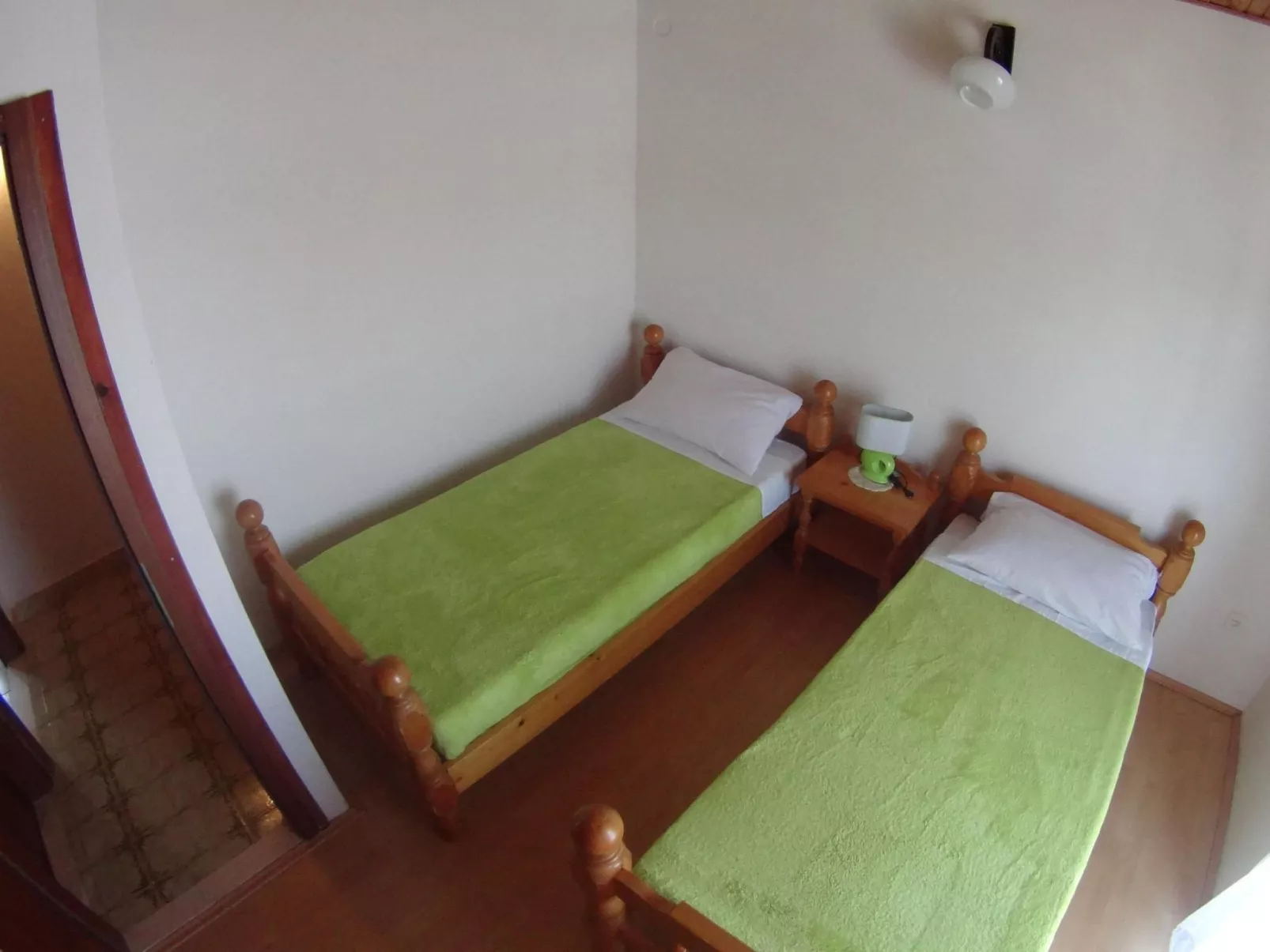 "Antun" am Strand-Binnen