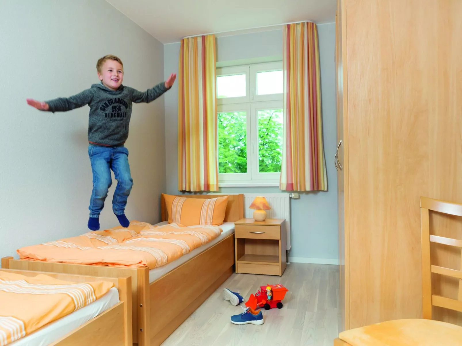 Maisonettewohnung mit kleiner Eingangsterrasse-Binnen