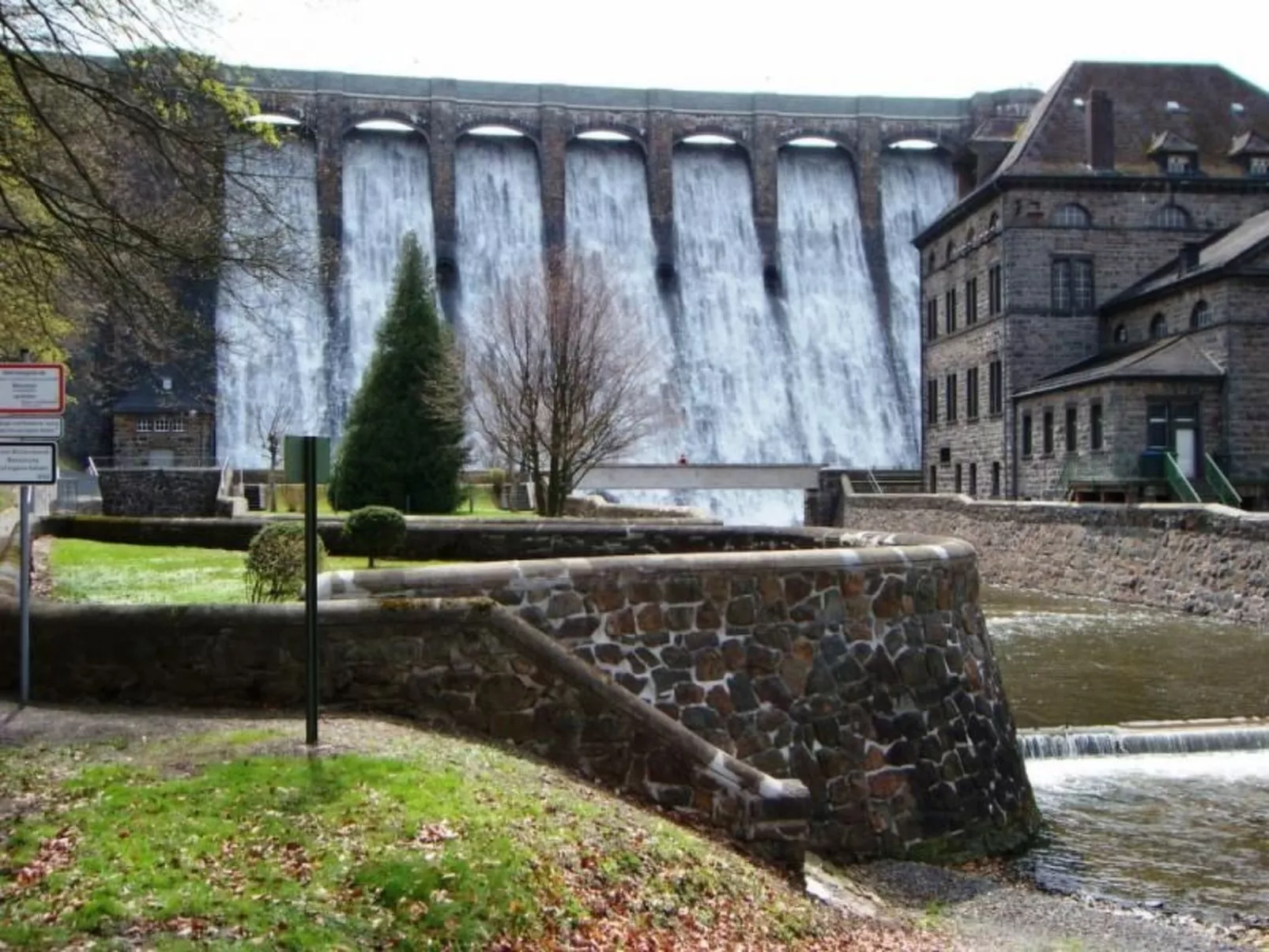 Am Hemberg am Diemelsee-Buiten