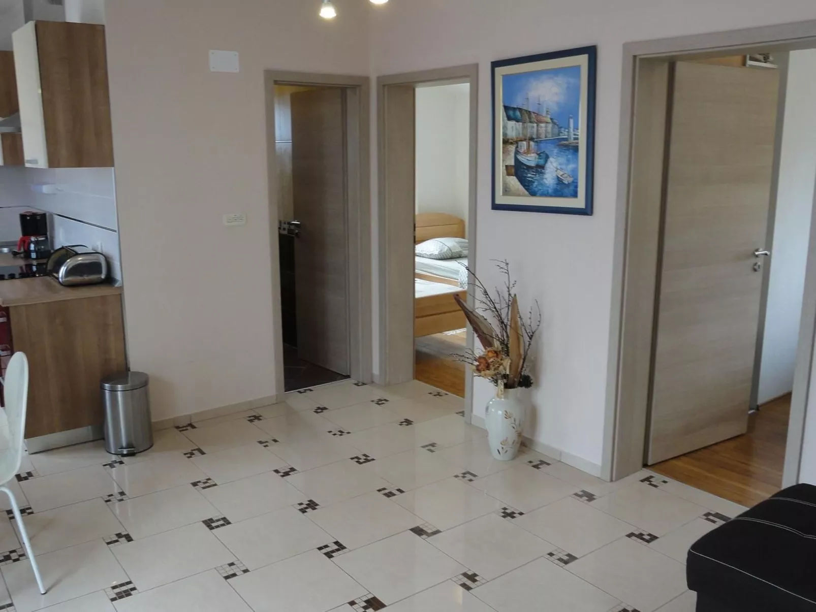 Adriatic Escape-Binnen