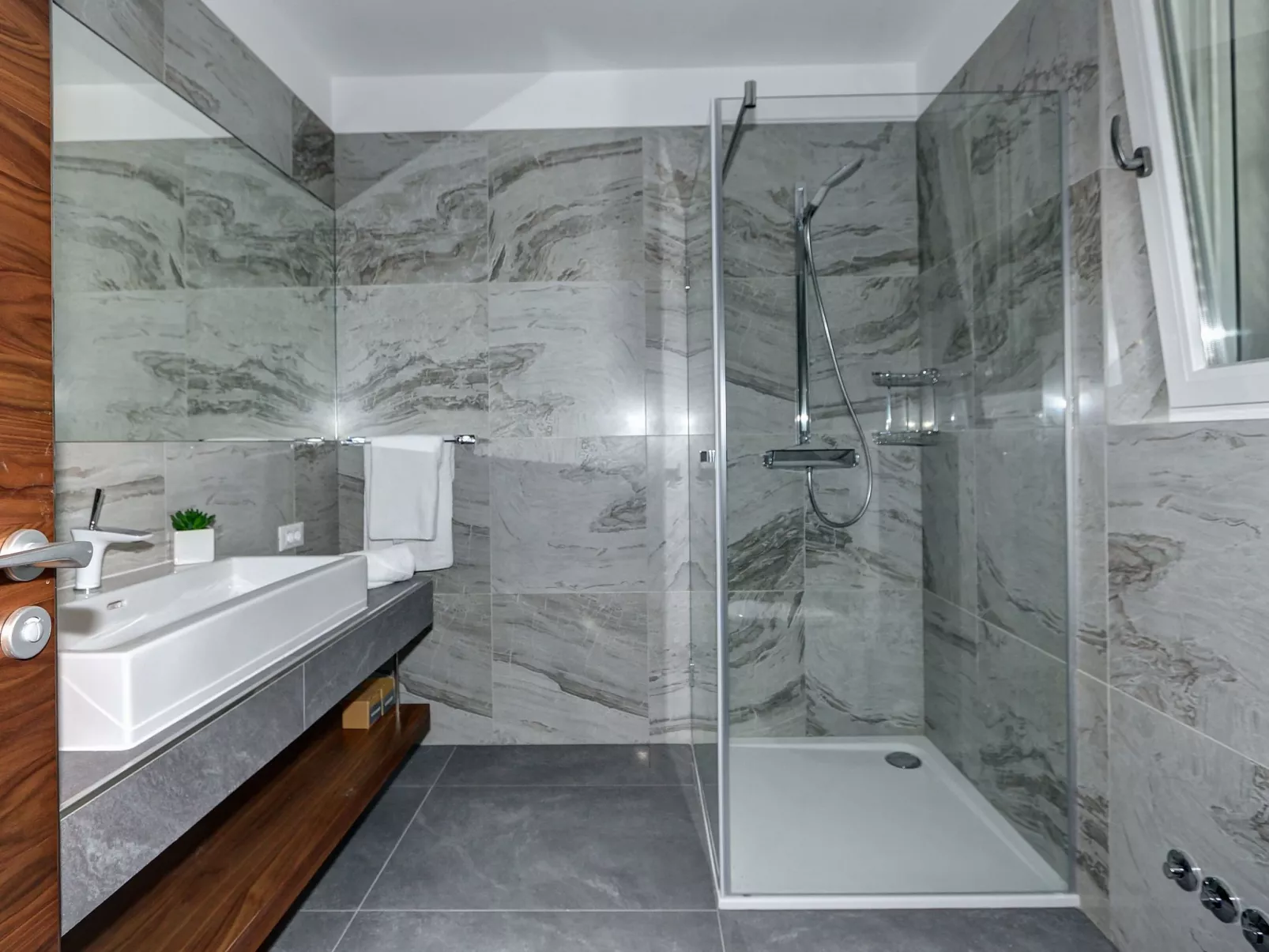 Villa by the Sea-Binnen