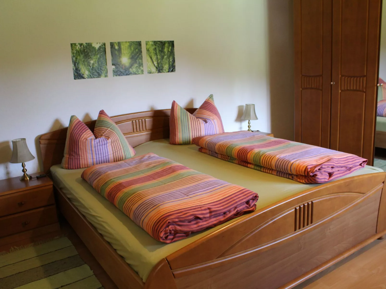 Mit Kaminofen, Fitnessraum und Sauna-Binnen