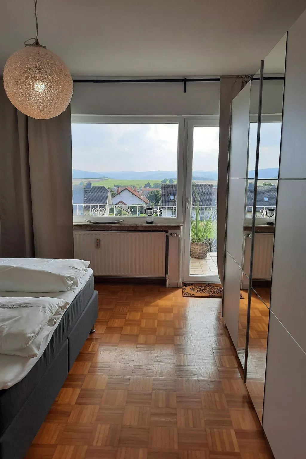 Idyll mit Loggia und Garten - Image-tags.info