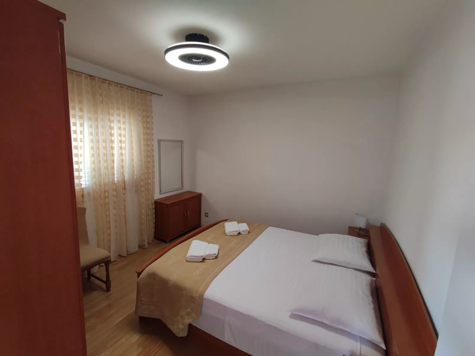 Angenehmes Haus in Posedarje mit großem Garten-Binnen