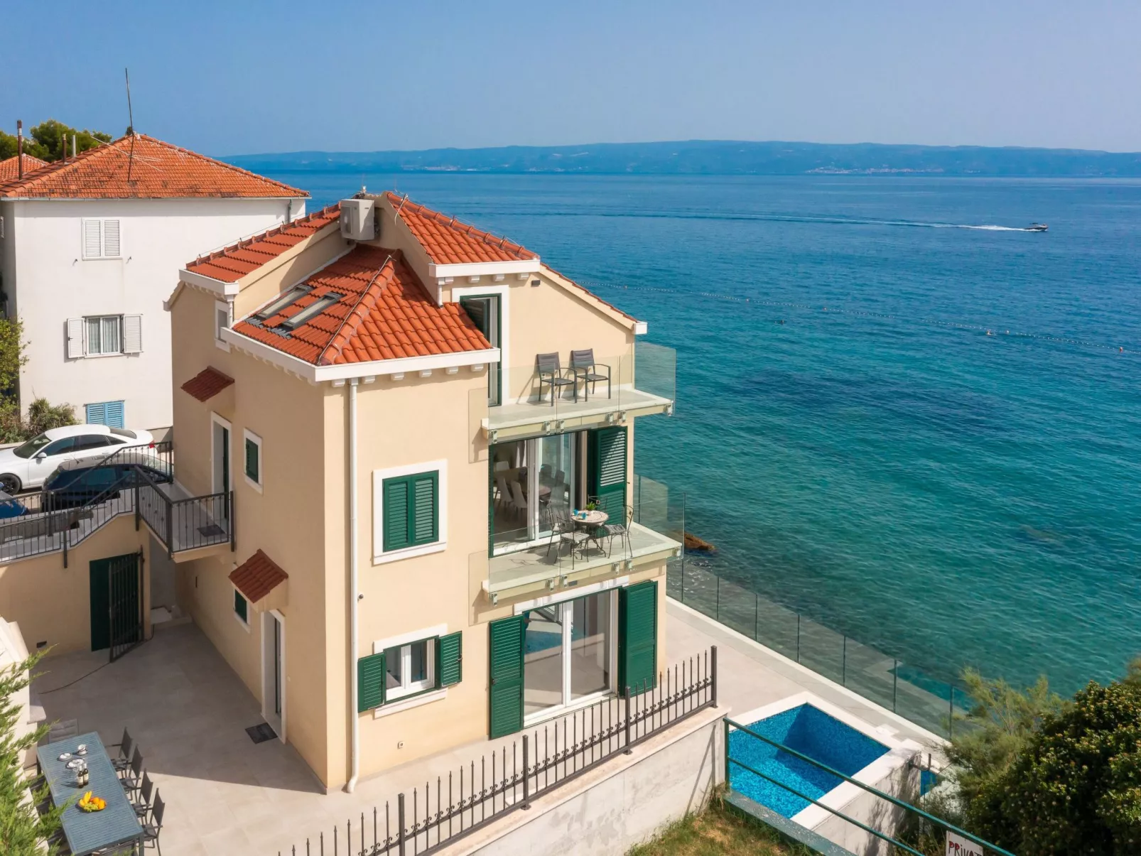 Epetium Beach Villa-Binnen