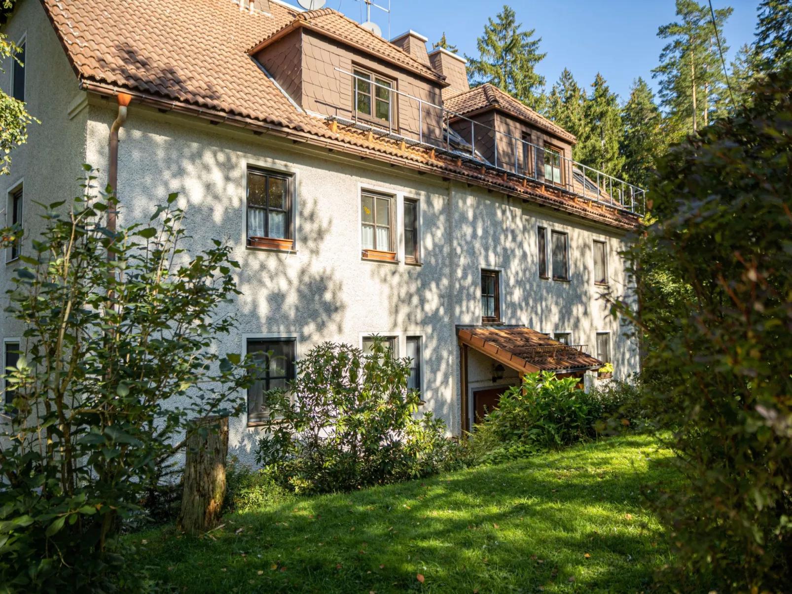 Tolles Appartement mit offenem Kamin-Buiten