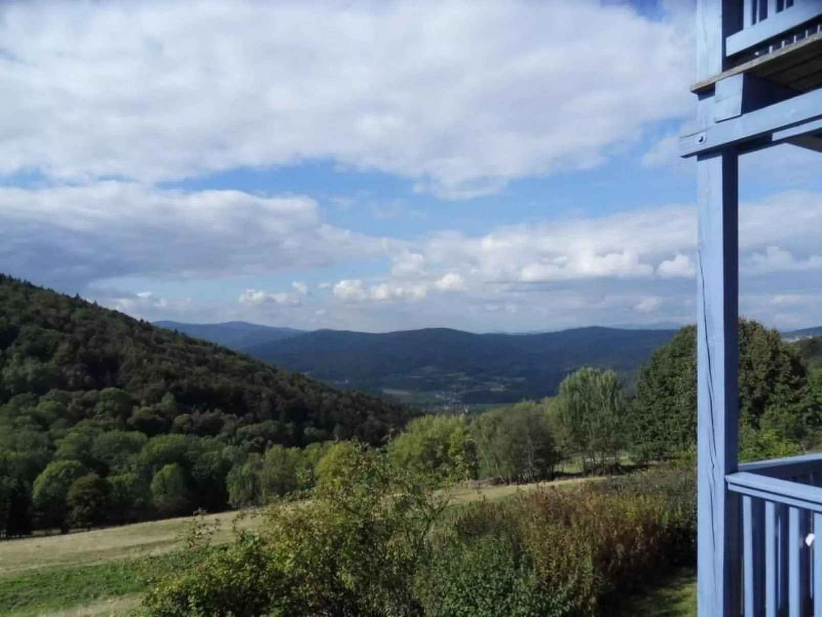 Mit Balkon und Bergblick-Buiten
