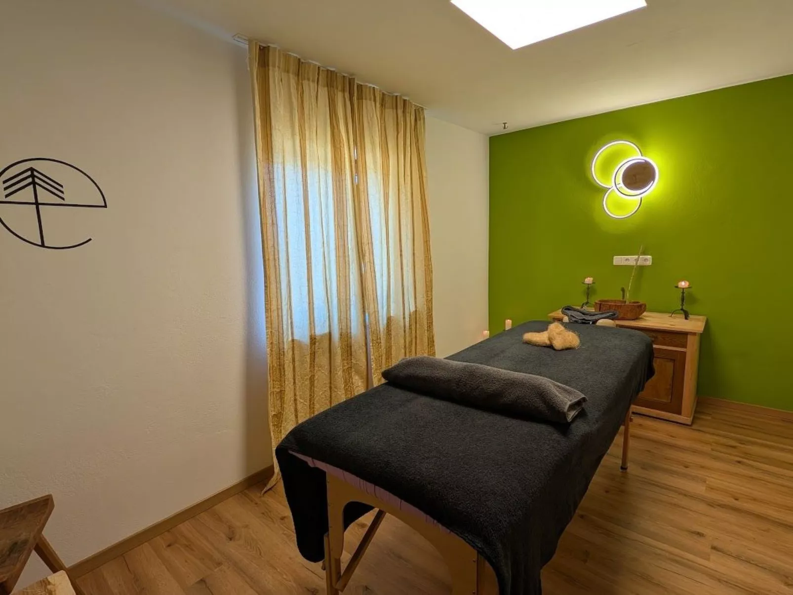  mit Terrasse und zwei Schlafzimmer-Binnen