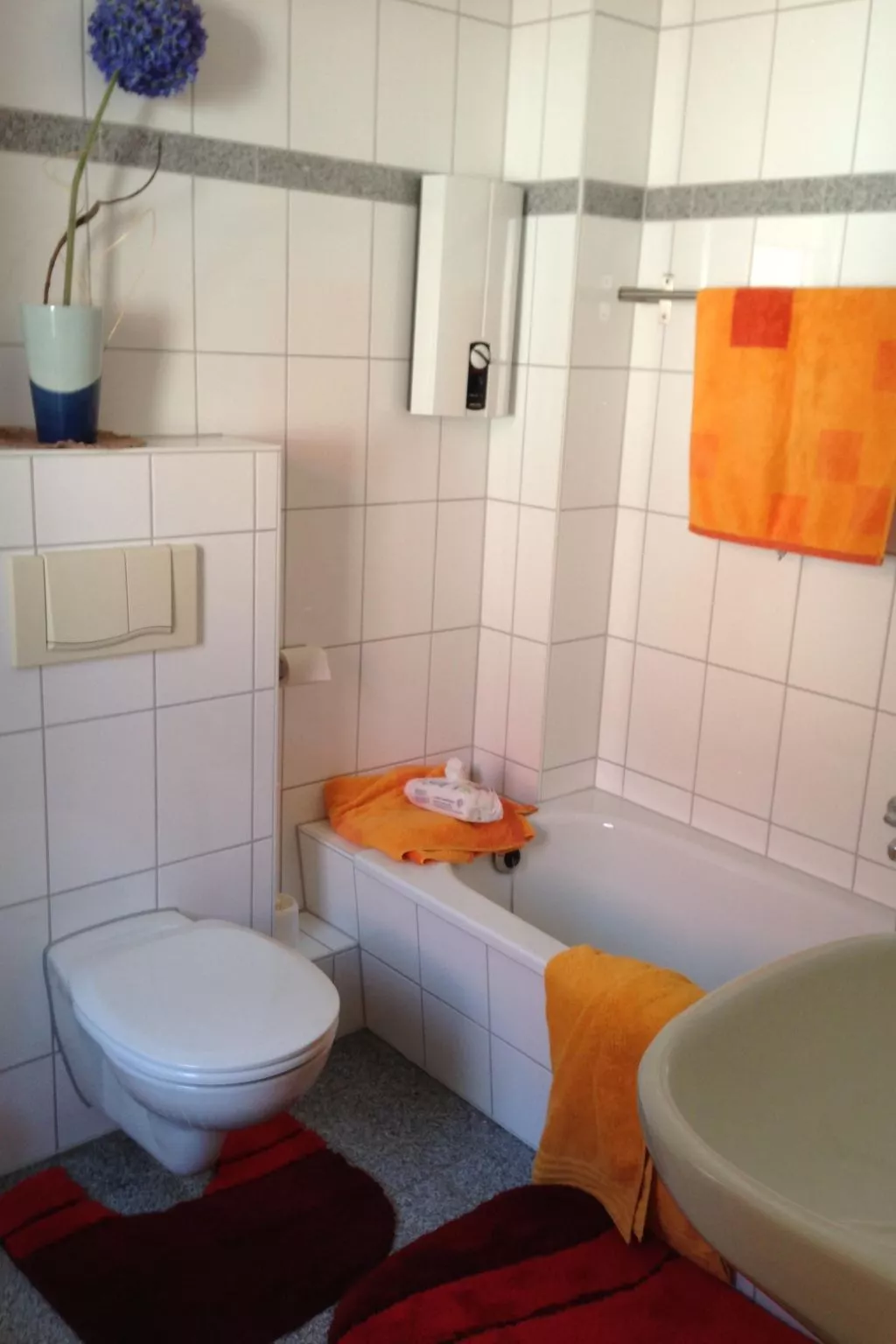 Am Wasser mit Terrasse und Kaminofen-Image-tags.info