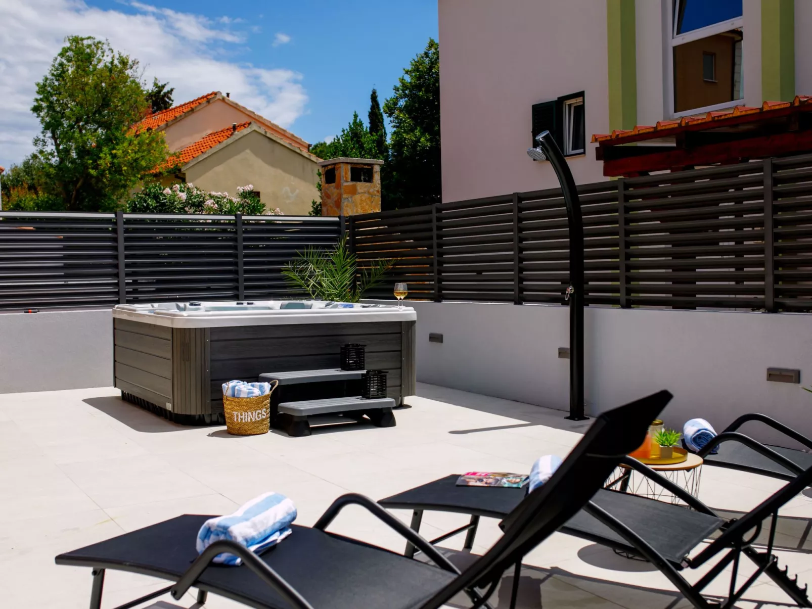 "Villa Tango2" mit Blick auf das Wasser-Buiten