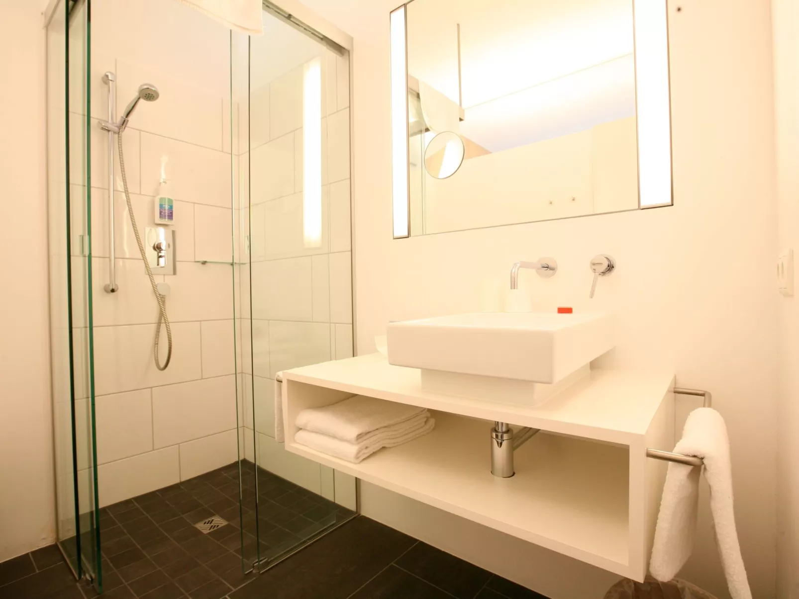 Das Bonawinkel Panorama-Appartement.-Binnen