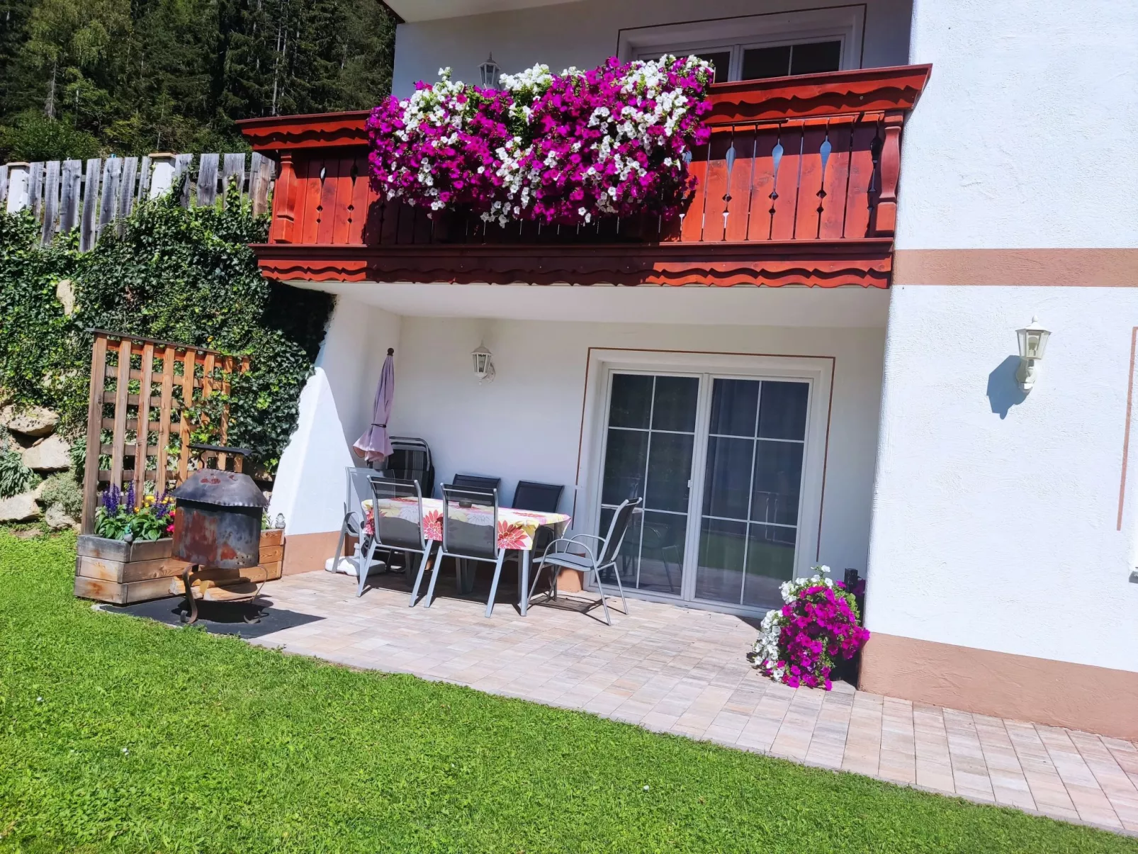 Wohnung Michaela in Flattach-Buiten