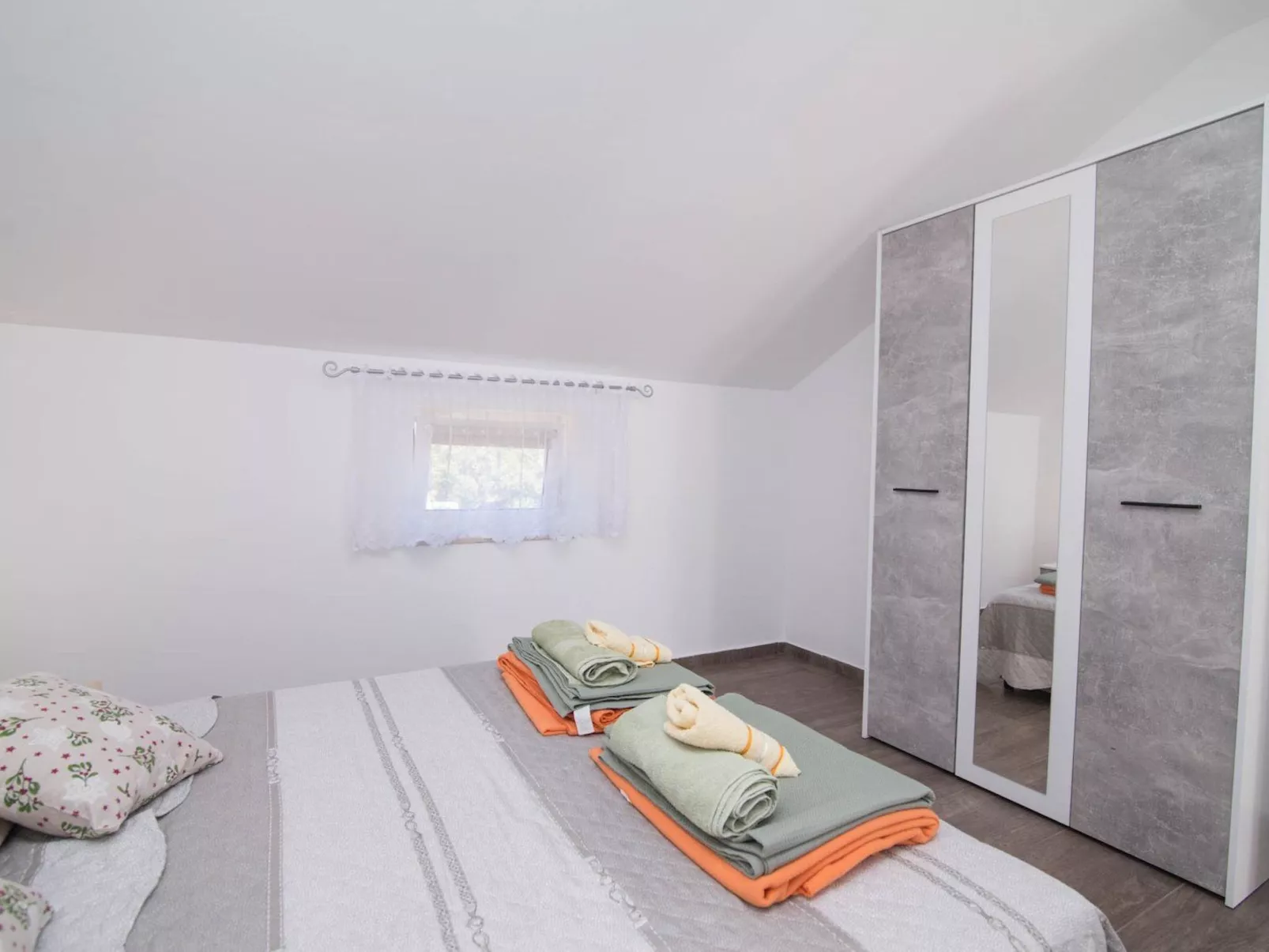 Tia Appartement mit Meerblick-Image-tags.info