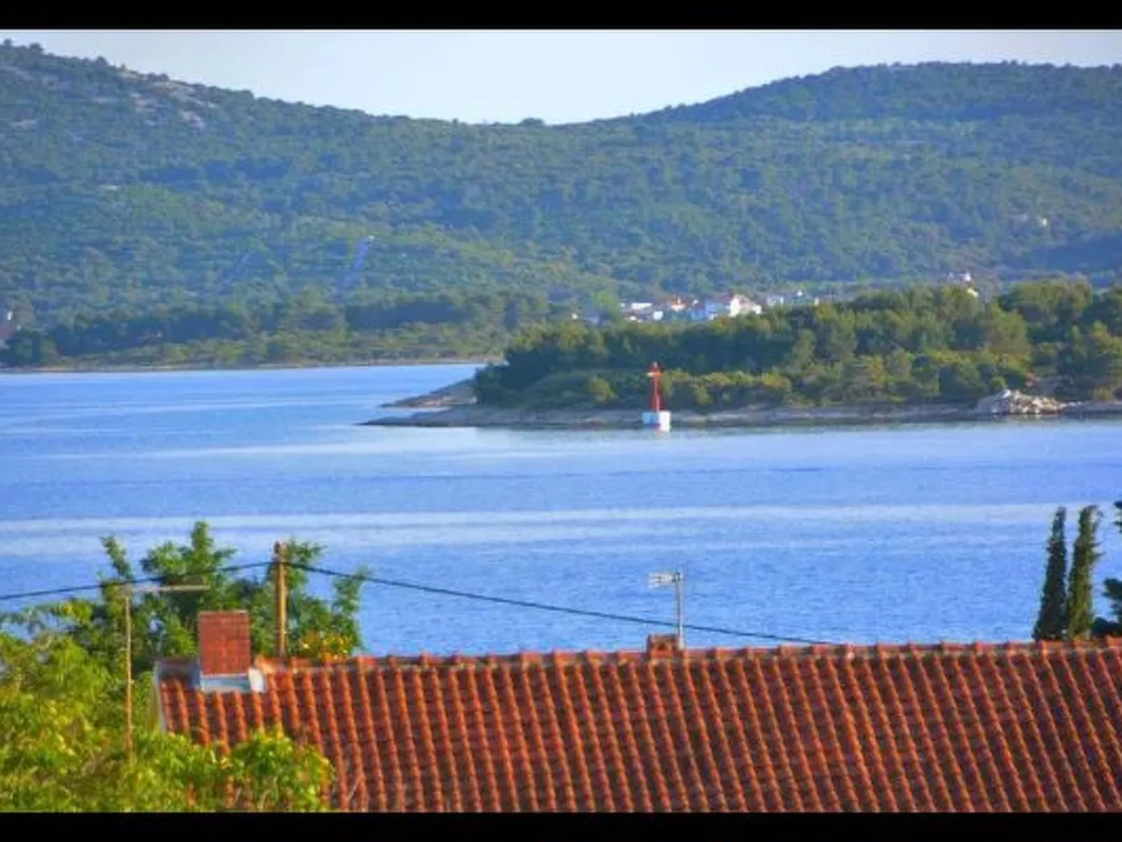 Komfortable Wohnung mit privatem Jacuzzi-Buiten