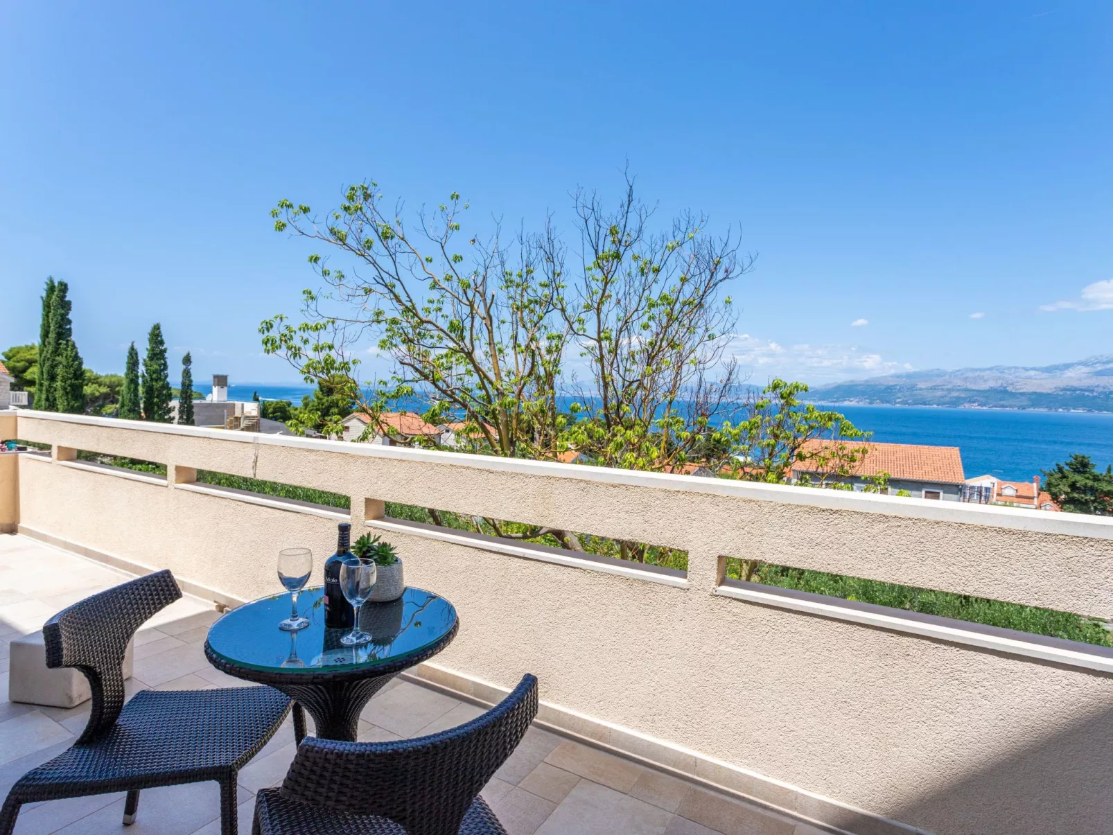 Geräumige Wohnung mit Meerblick vom Sonnenbalkon-Image-tags.info