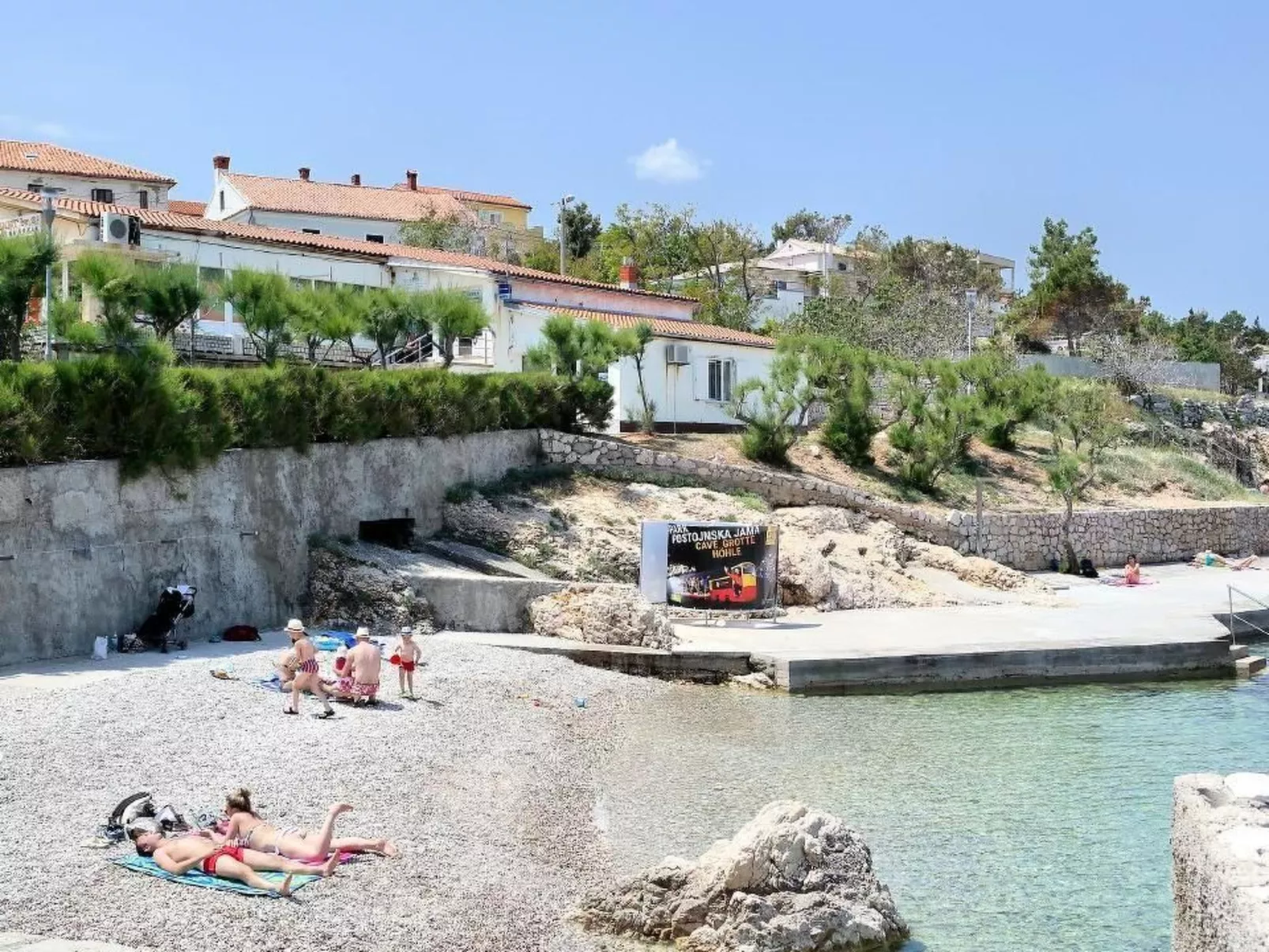 Wohnung in Šilo mit privatem Parkplatz-Buiten