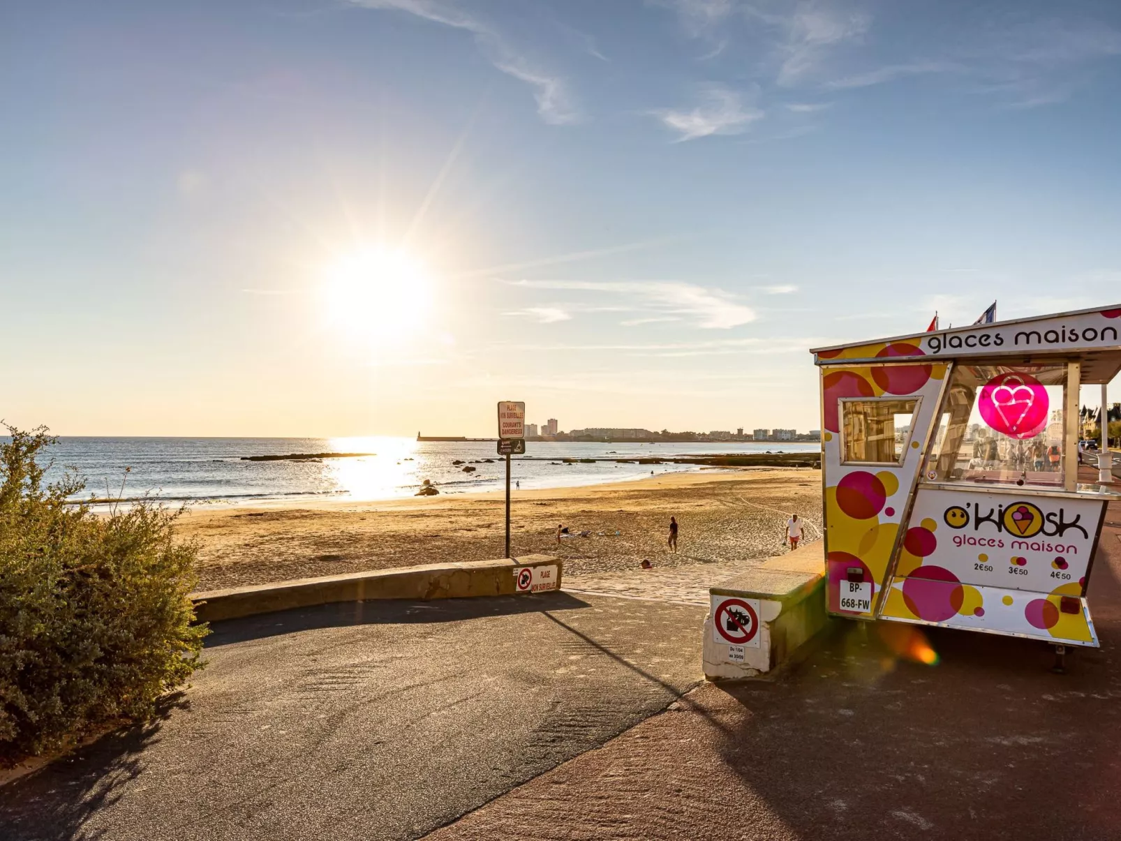 "Acacia" mit eigenem Pool-Buiten