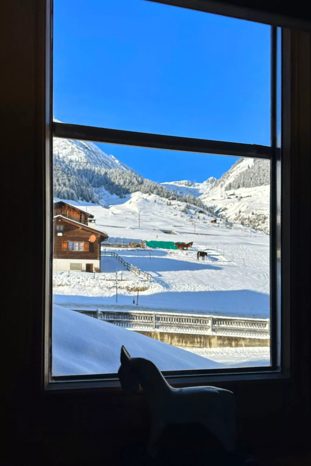 Blue Alpine Lodge-Buiten