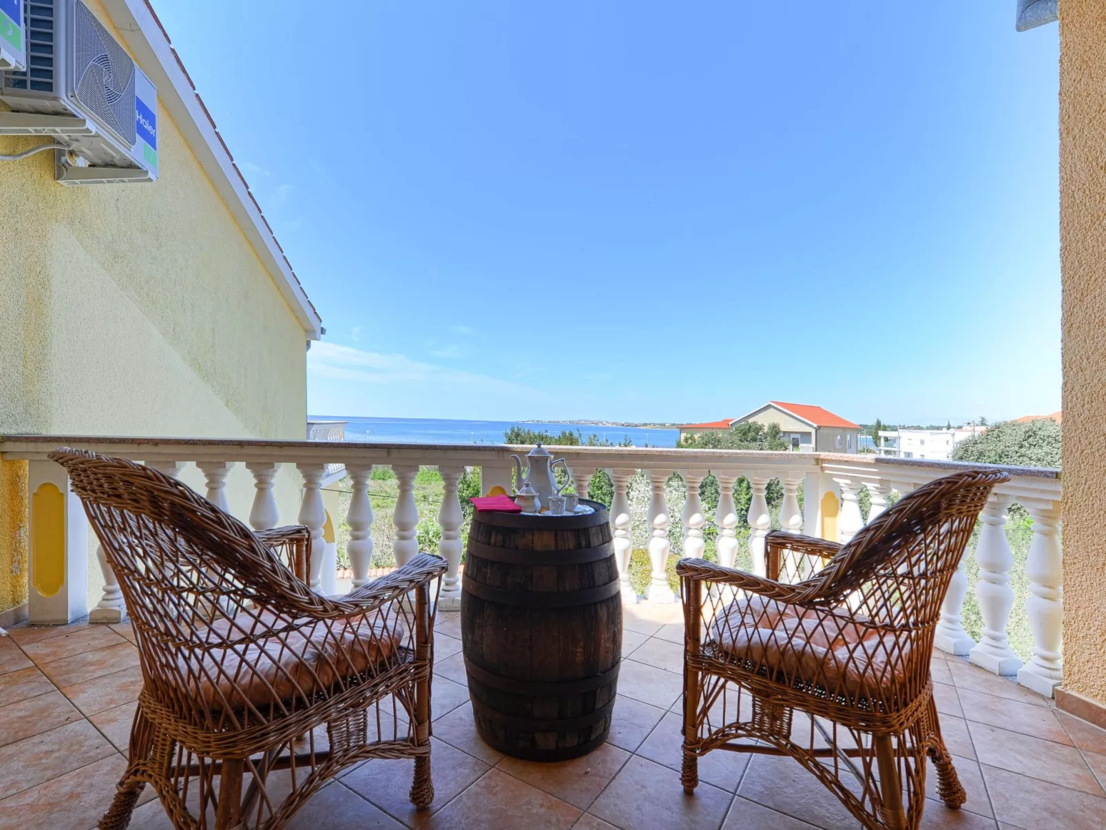 Wohnung "Astoria" mit Blick auf das Wasser-Buiten