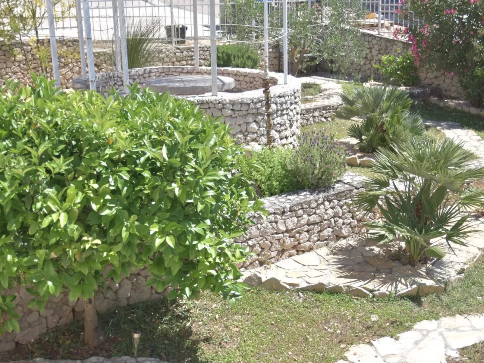 Garten Bungalow-Buiten