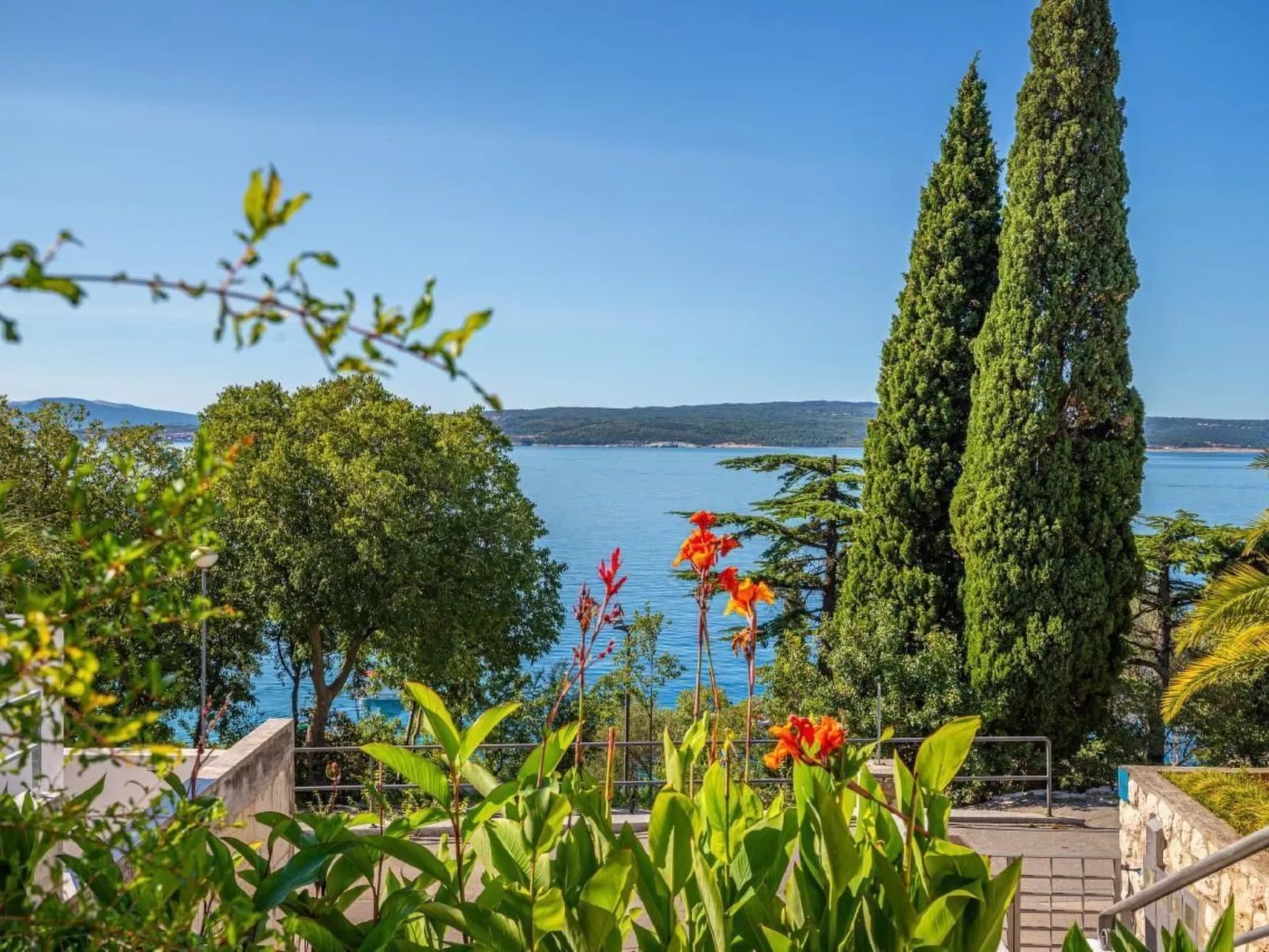 Wohnung in Dramalj mit Kleiner Terrasse-Buiten
