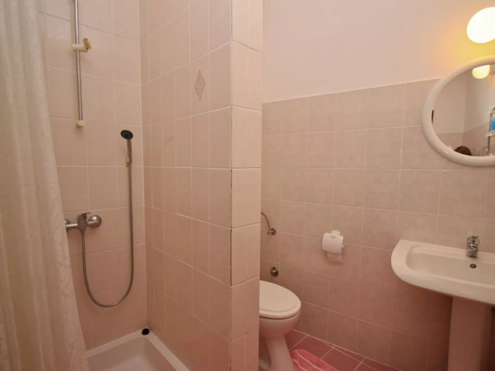 "Apartman Nada" mit Terrasse-Image-tags.info