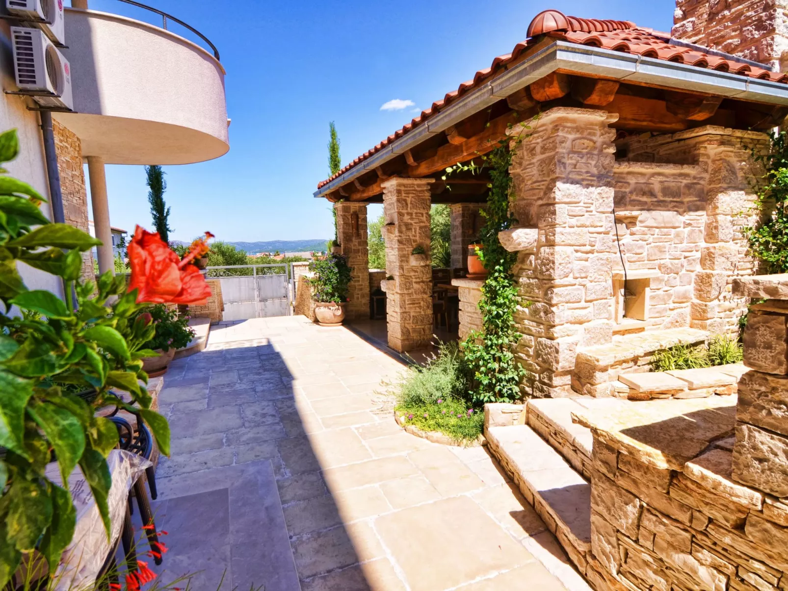 Für 4 Personen mit Pool-Buiten