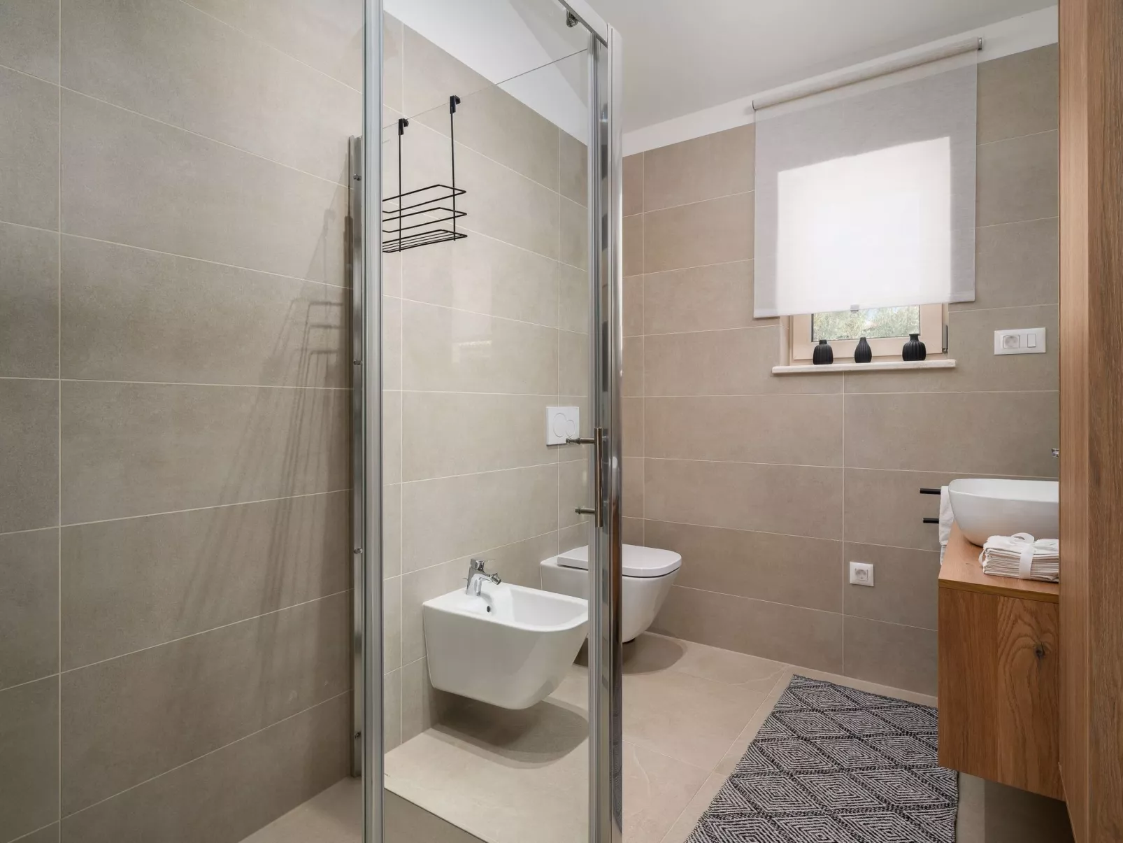 „Villa Natalia“ mit Meerblick-Image-tags.info