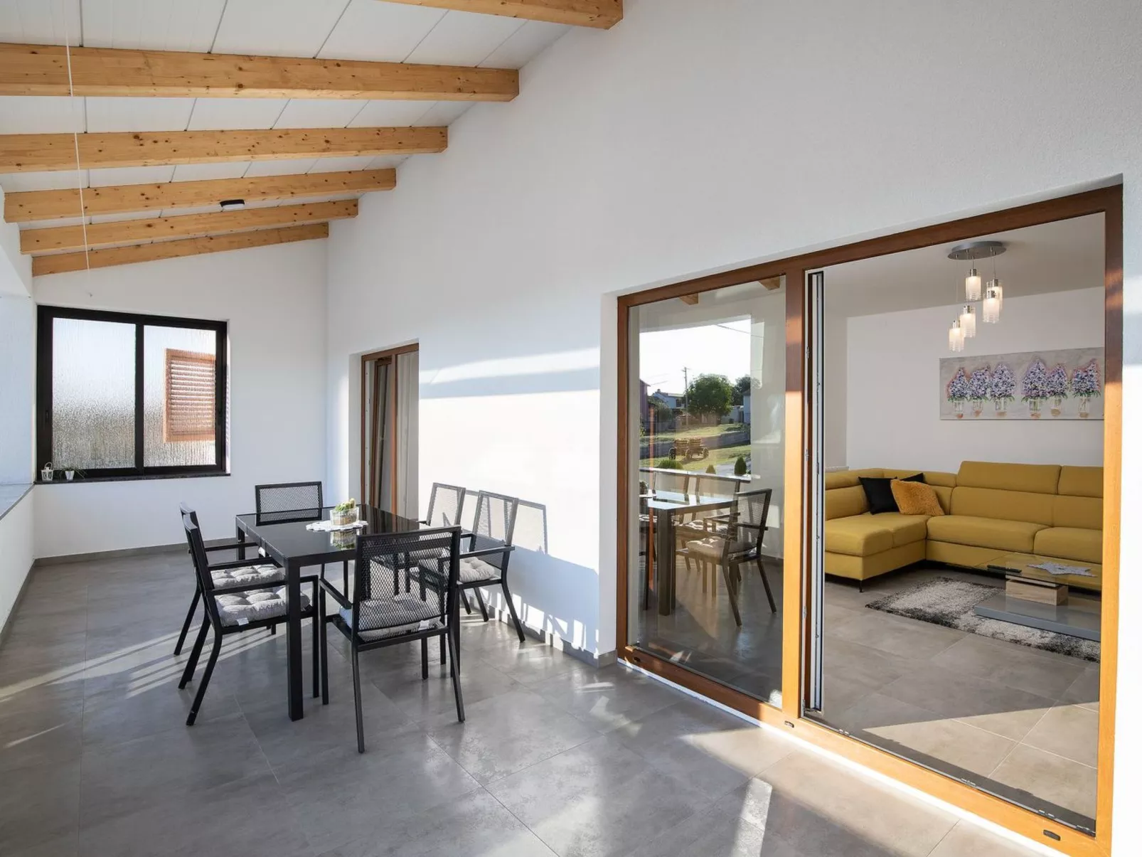 3-Schlafzimmer-Wohnung mit Gemeinschaftspool-Image-tags.info