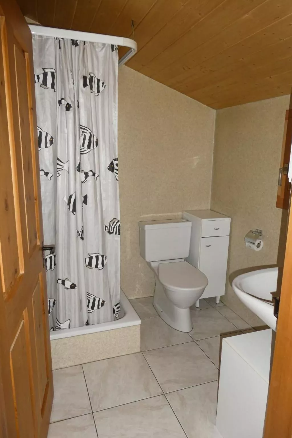 Alphütte Murmolta auf der Sonnenterrasse im Wallis-Image-tags.info