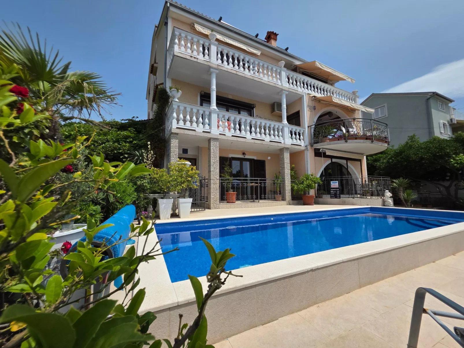 Appartement für 2-3 Personen mit Balkon und Gemeinschaftspool-Image-tags.info