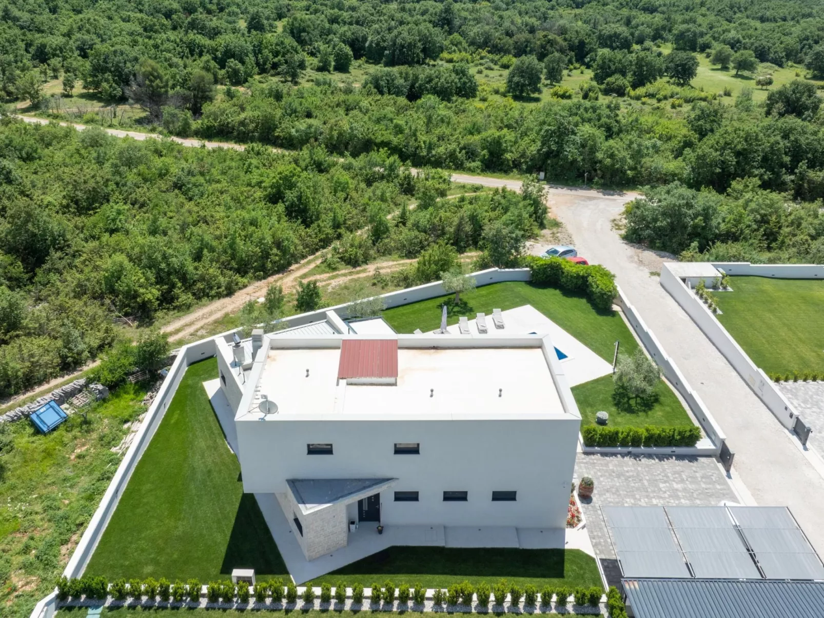 Villa EmMa mit 5 Schlafzimmern und beheiztem Pool-Buiten