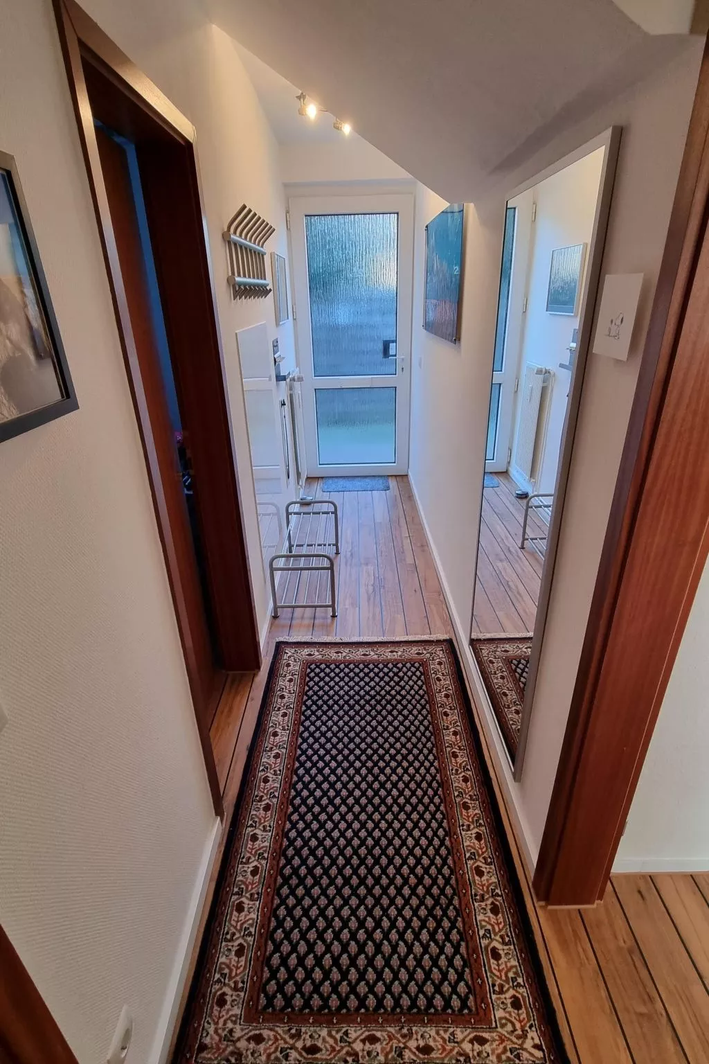 Gemütliche Ferienwohnung für zwei Personen mit sonniger Südterrasse-Binnen