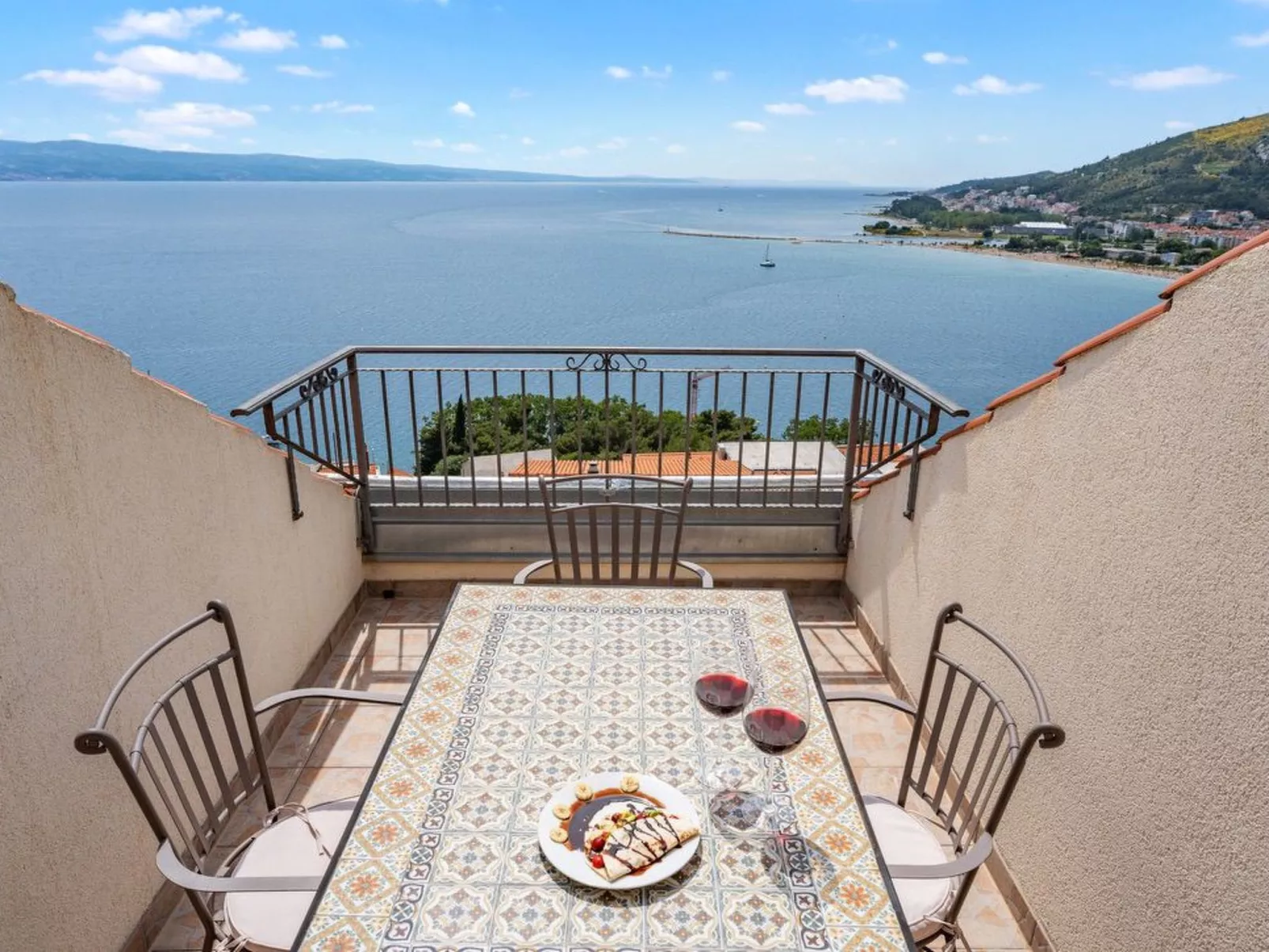 Ferienappartement mit zwei Meerblick-Balkonen-Buiten