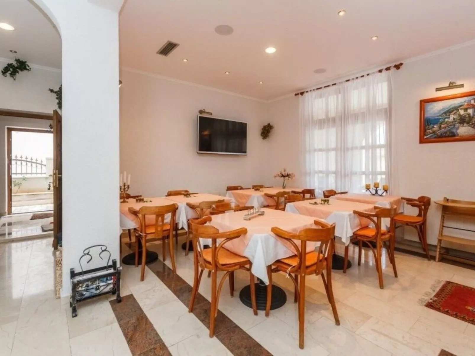 Gasthaus Lazeta-Binnen