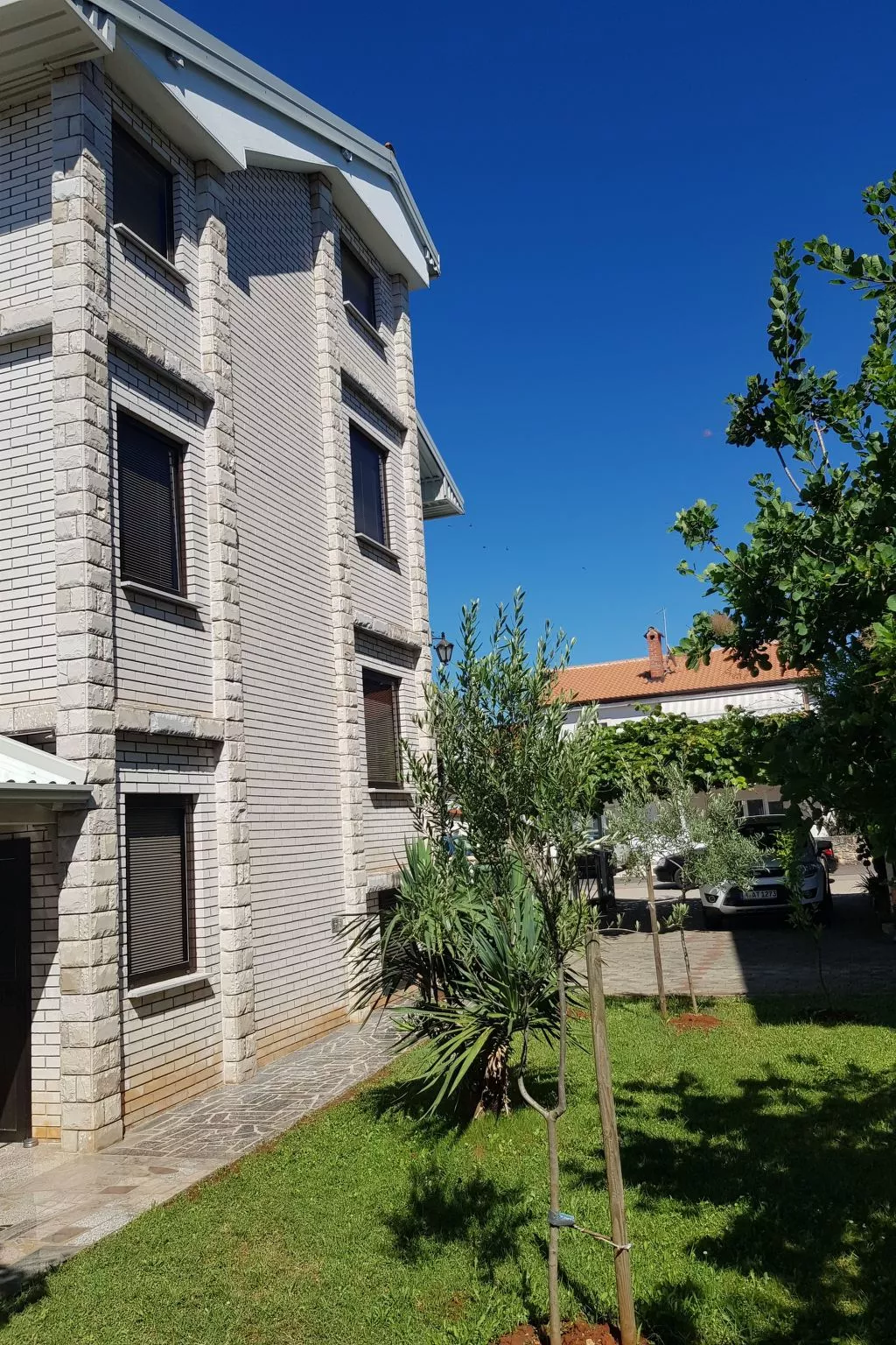 Gemütliches Appartement in Umag mit Garten-Buiten