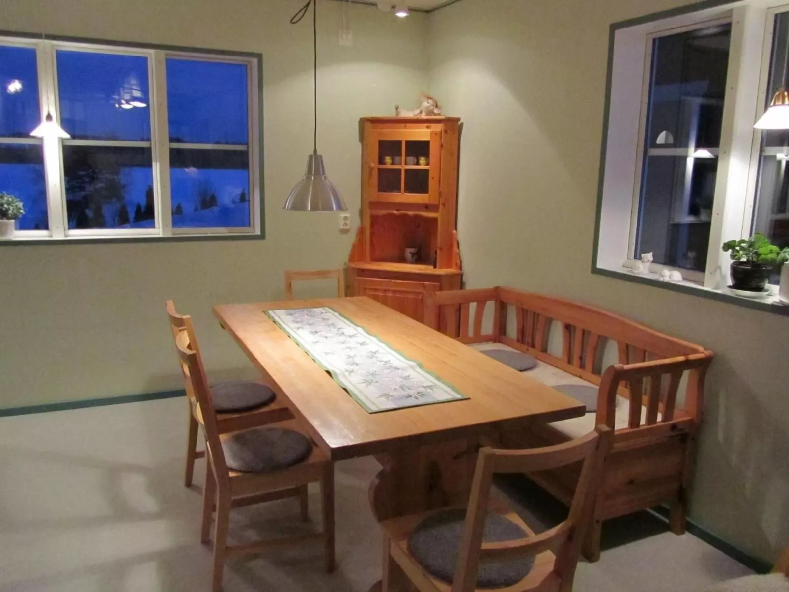 Haus mit toller Aussicht an einem schönen See-Binnen