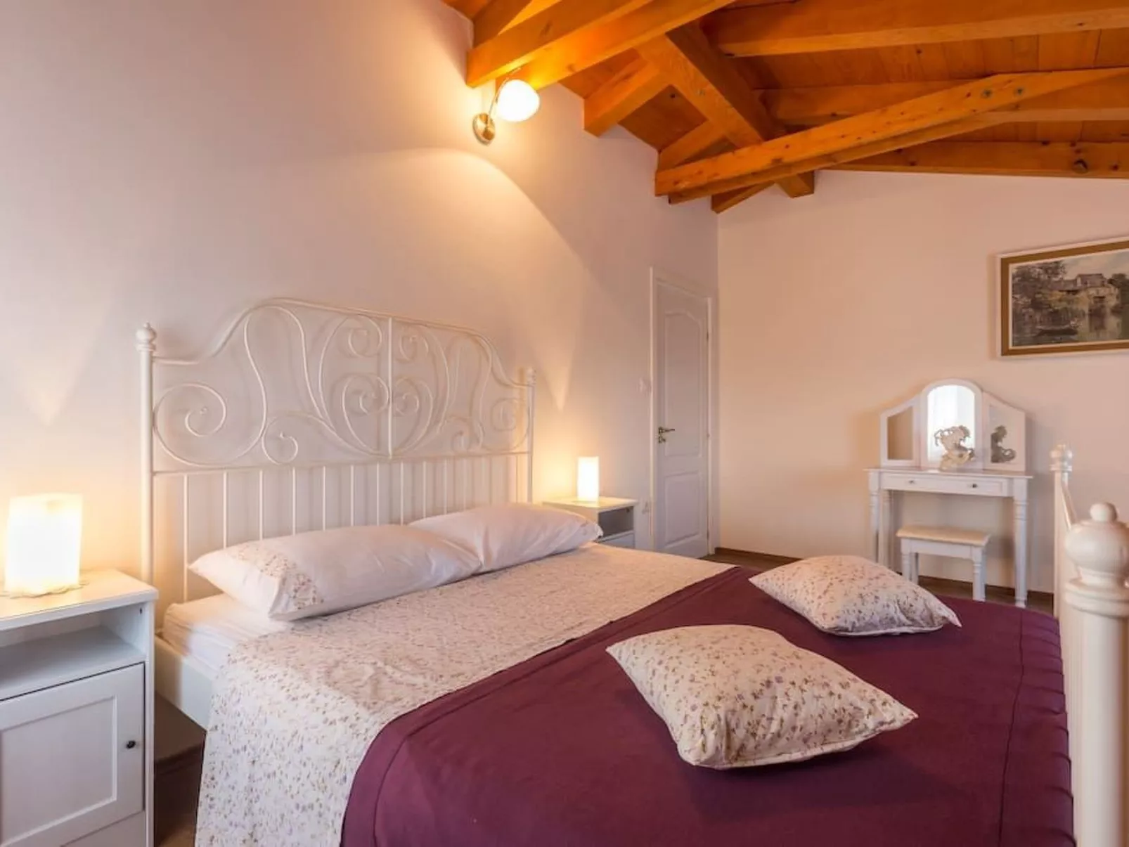 Modernes Ferienhaus in Vadreš mit Privatem Pool-Binnen