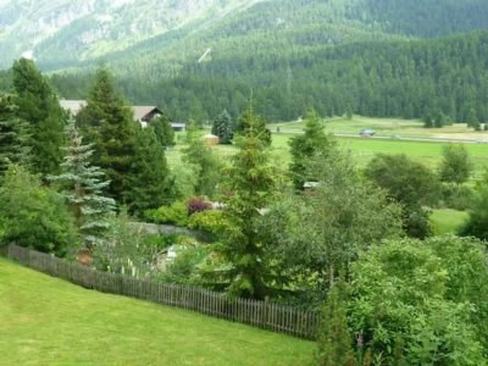 Chesa Cuntainta-Buiten