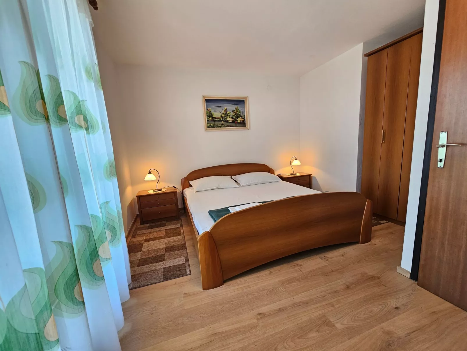 Wohnung auf zwei Etagen mit Terrasse und Balkon-Binnen