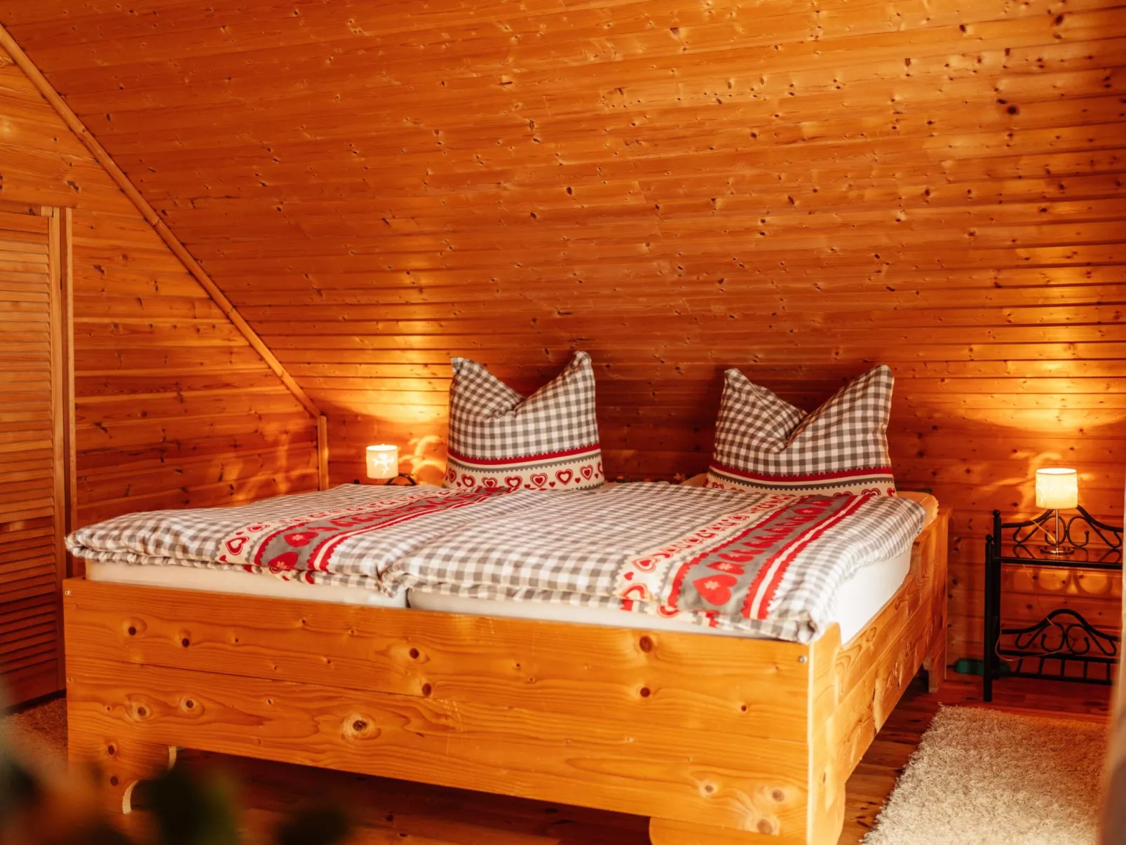 Wunderschönes Blockhaus mit Terrasse - Binnen