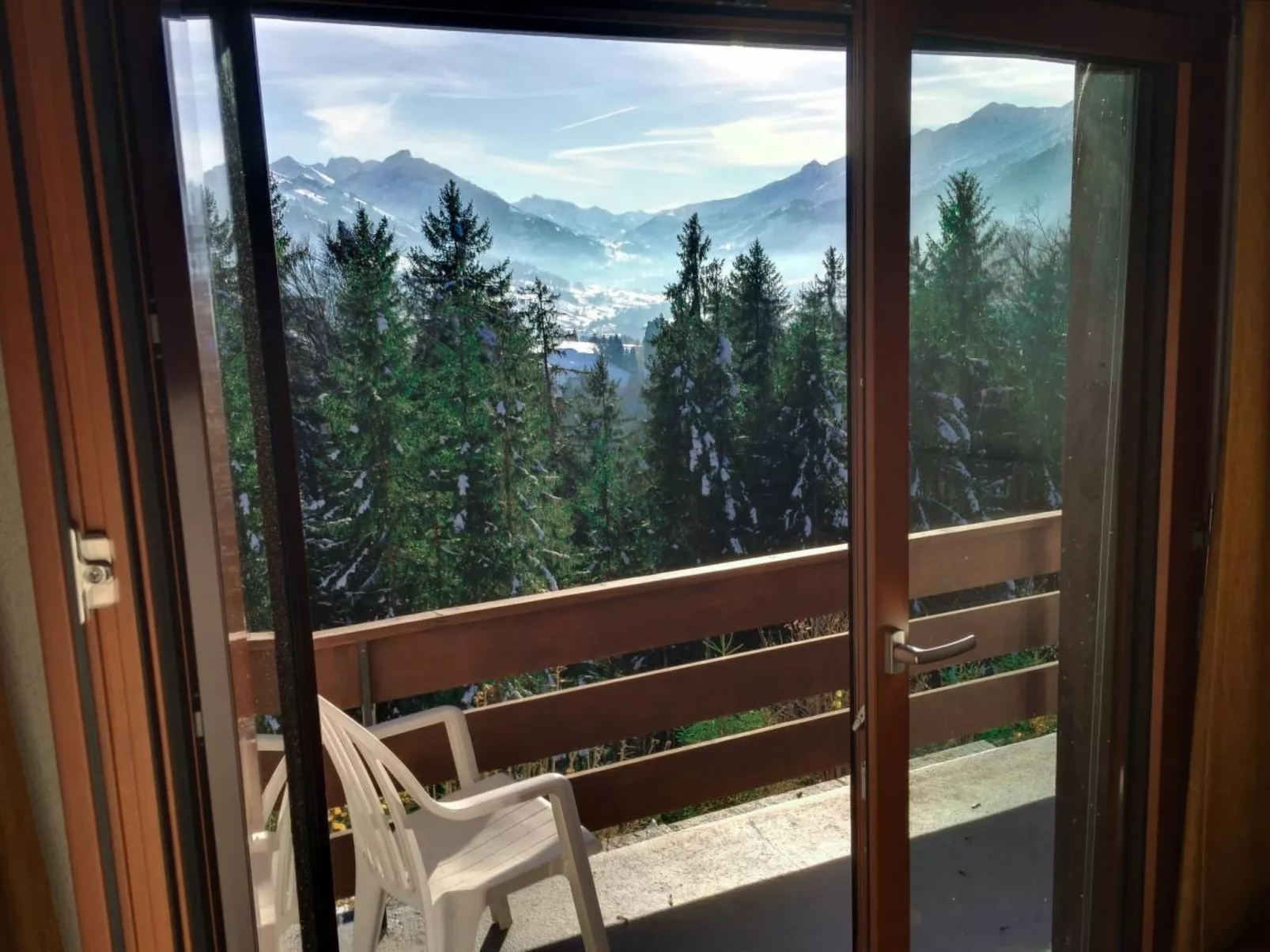 Chalet Halteweidli-Buiten