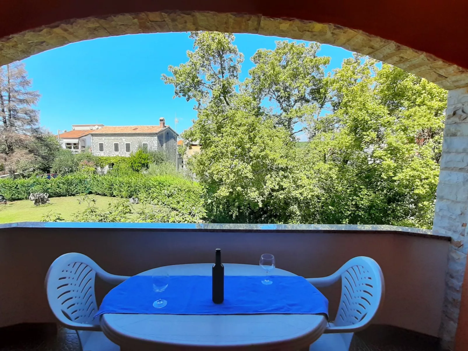 Villa Linet 5.-Buiten