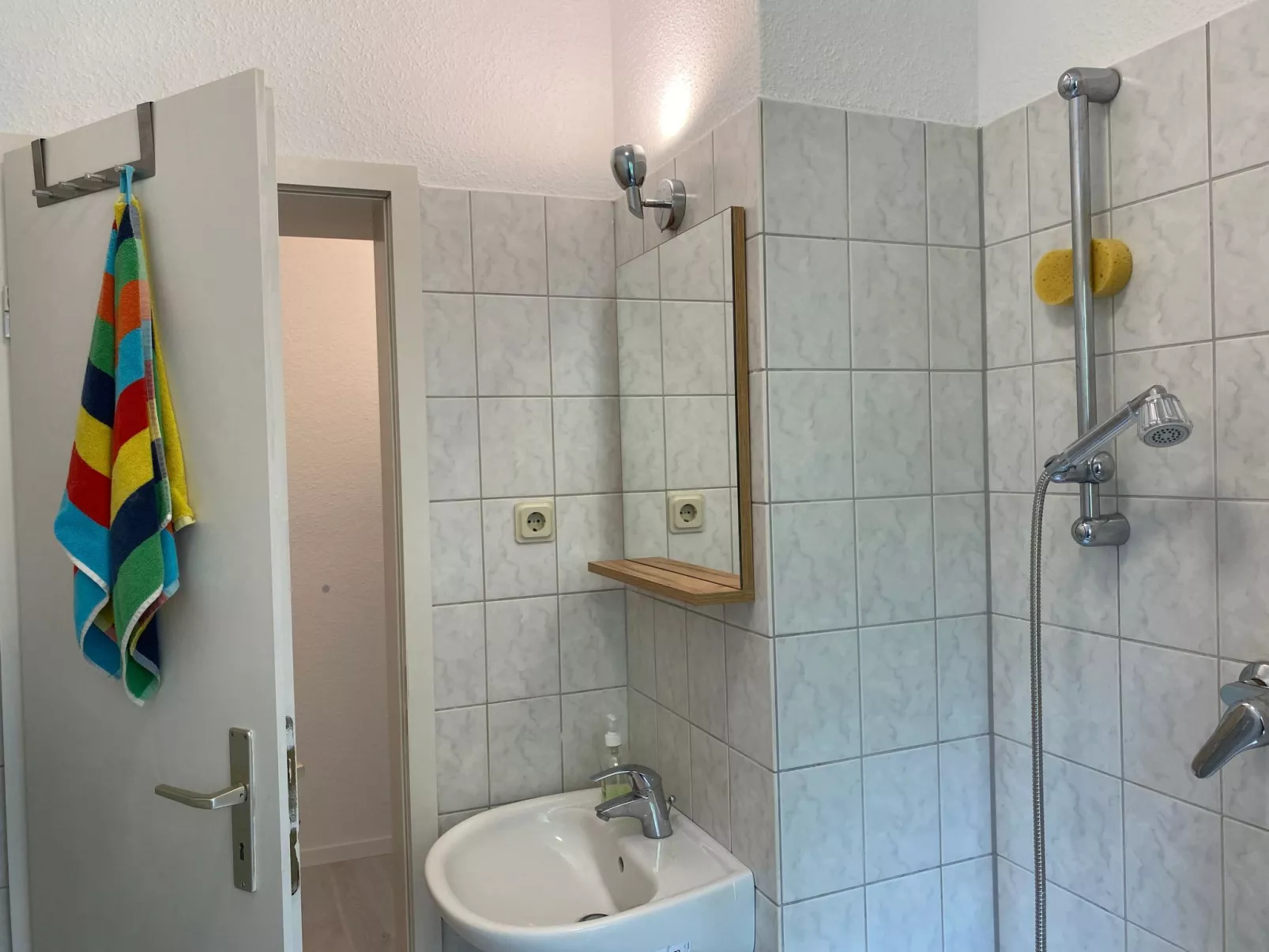 Grüne Oase neben Duisburg Hbf-Binnen