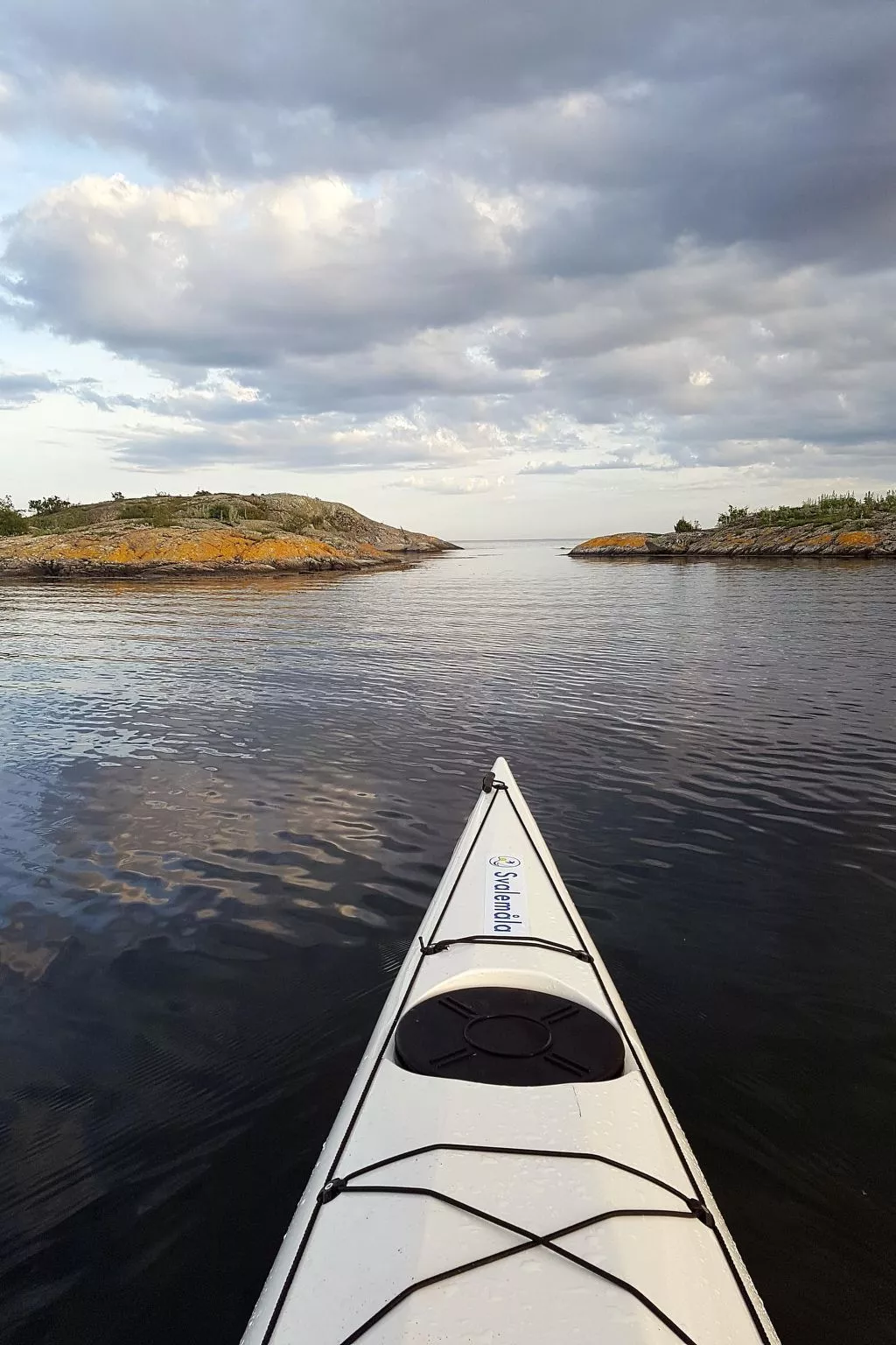 Holzhaus mit überdachter Terrasse-Buiten