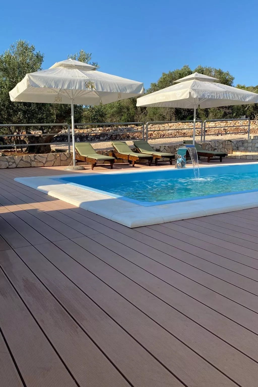 Strandhaus Lady - Ferienanlage Bain, Žut - Kornati-Buiten