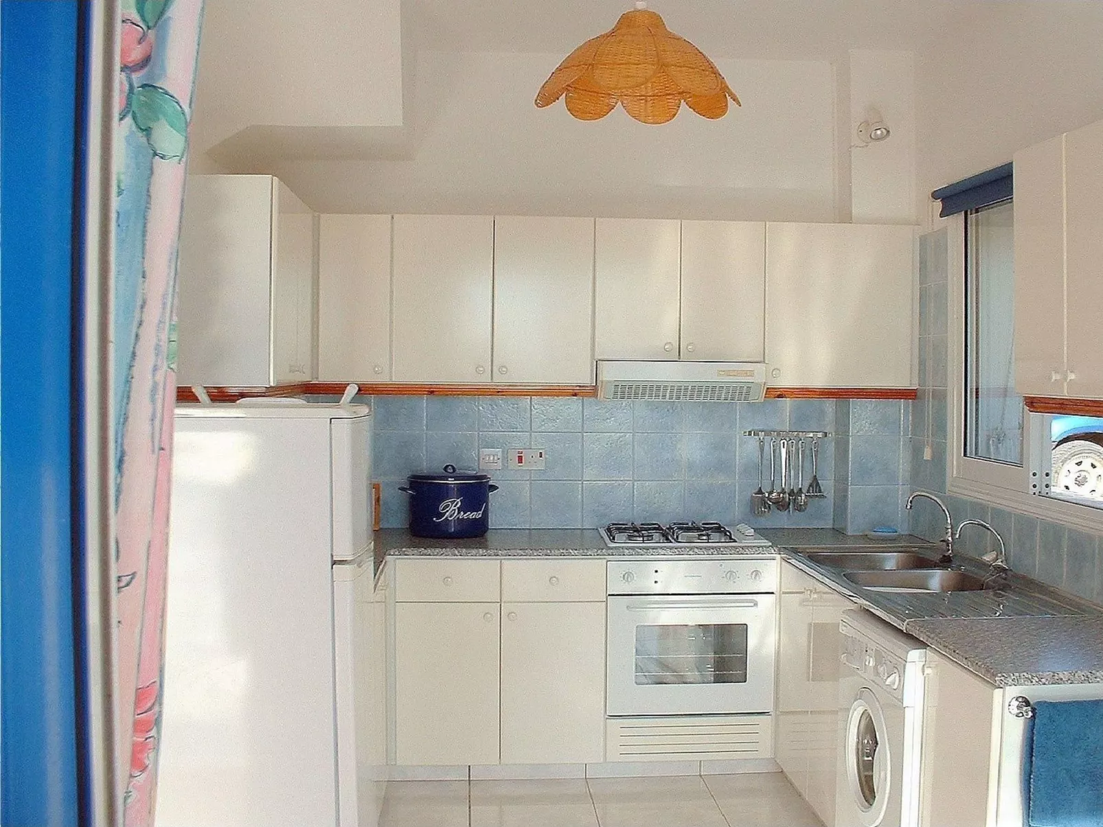 "Iptamena" mit Blick auf das Wasser-Image-tags.info