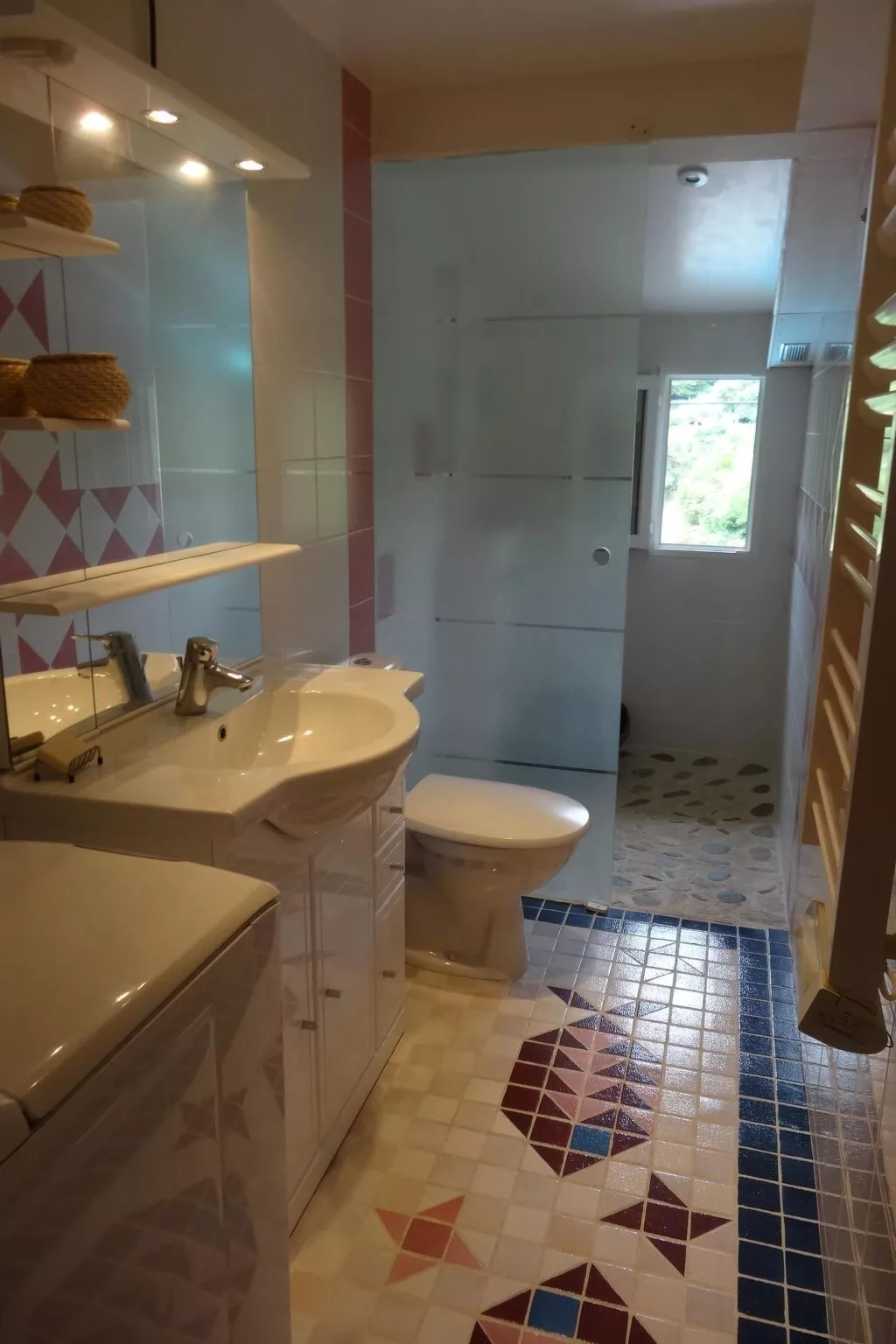 "La Source" mit Pool-Binnen